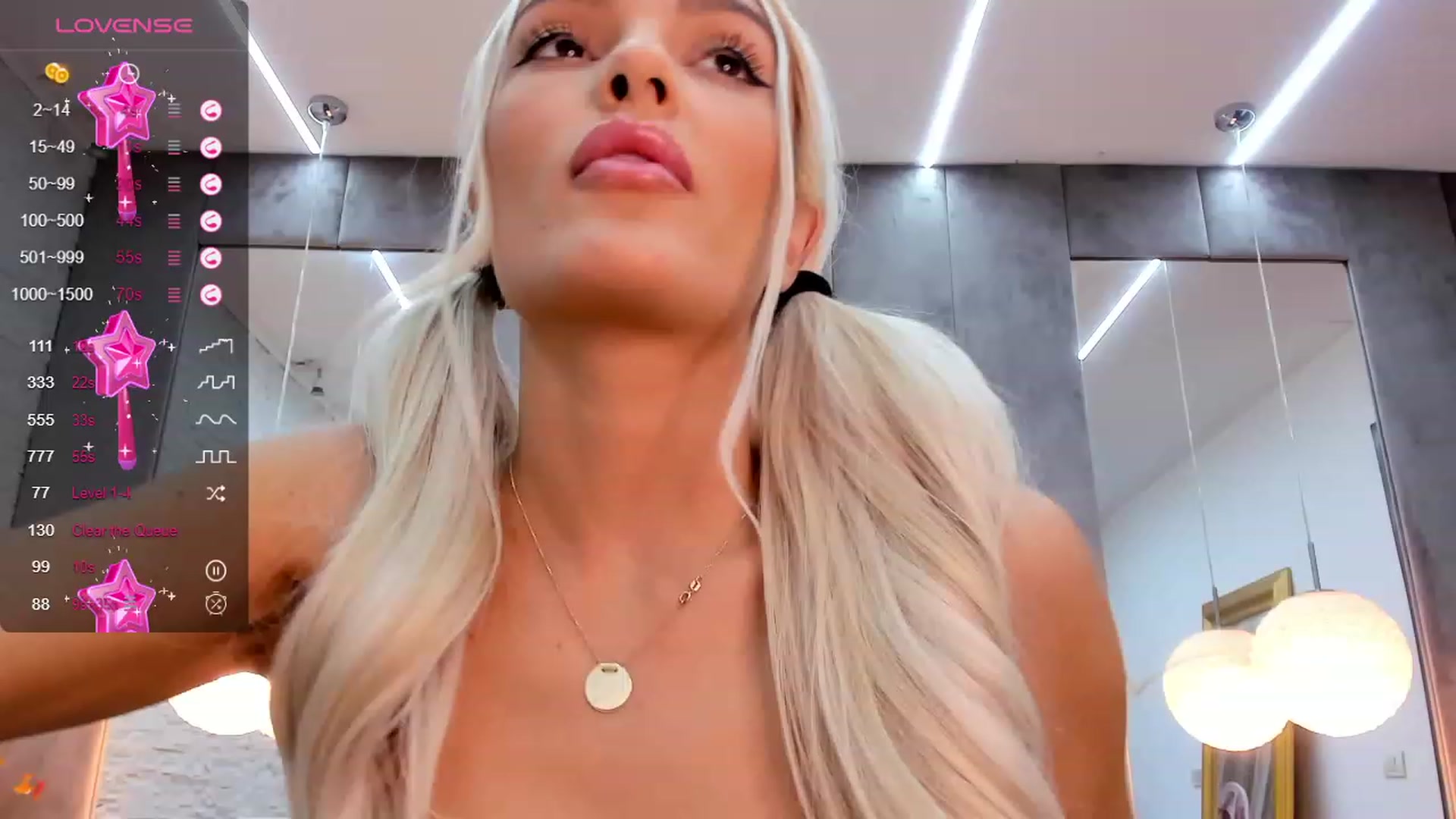 Gallery image thumbnail from Bell_kim's myfreecams stream on, 09/30/2023, 12:15 image 3 of 20