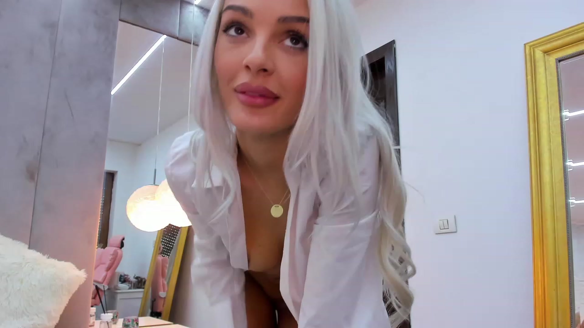 Gallery image thumbnail from Bell_kim's myfreecams stream on, 02/24/2024, 11:07 image 18 of 20