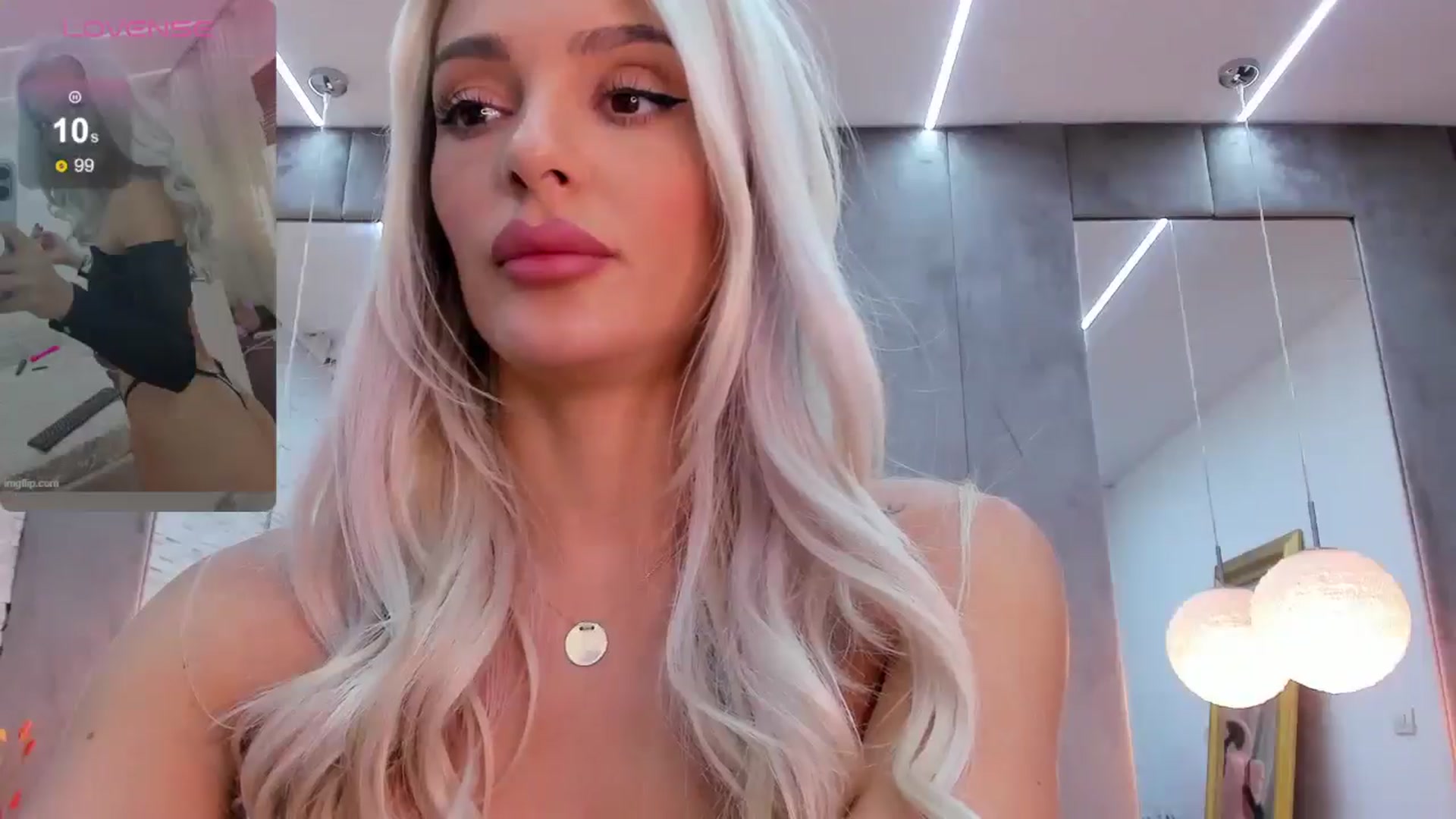 Gallery image thumbnail from Bell_kim's myfreecams stream on, 06/18/2024, 10:31 image 10 of 20