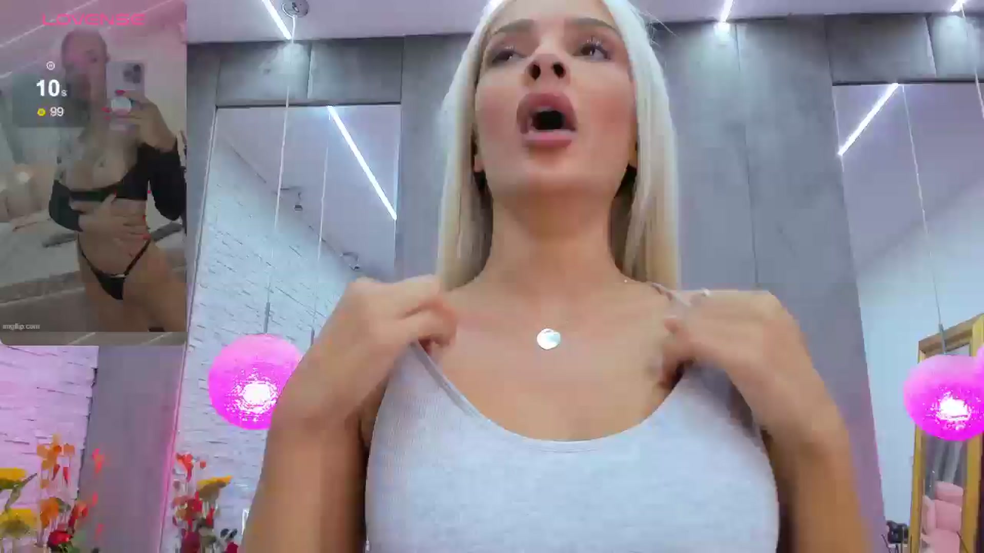 Gallery image thumbnail from Bell_kim's myfreecams stream on, 08/09/2024, 10:57 image 8 of 20