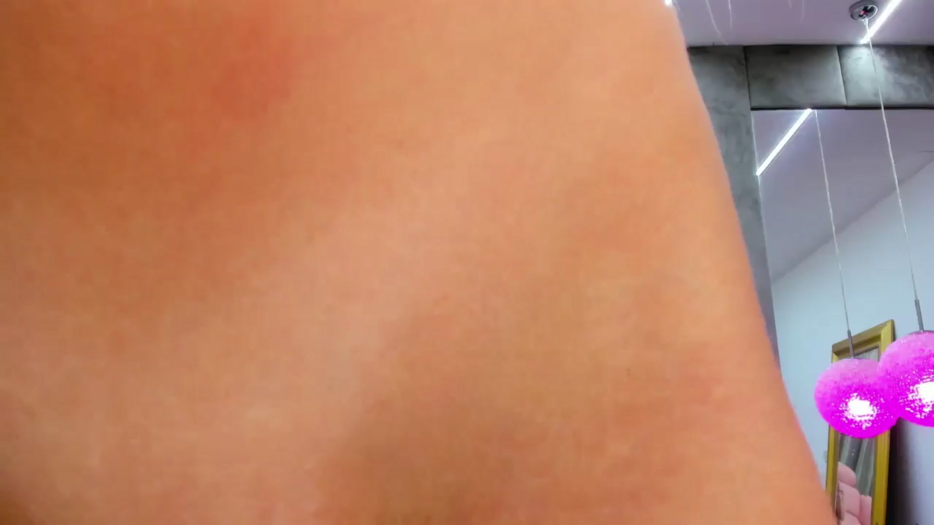 Gallery image thumbnail from Bell_kim's myfreecams stream on, 09/07/2024, 12:12 image 14 of 20