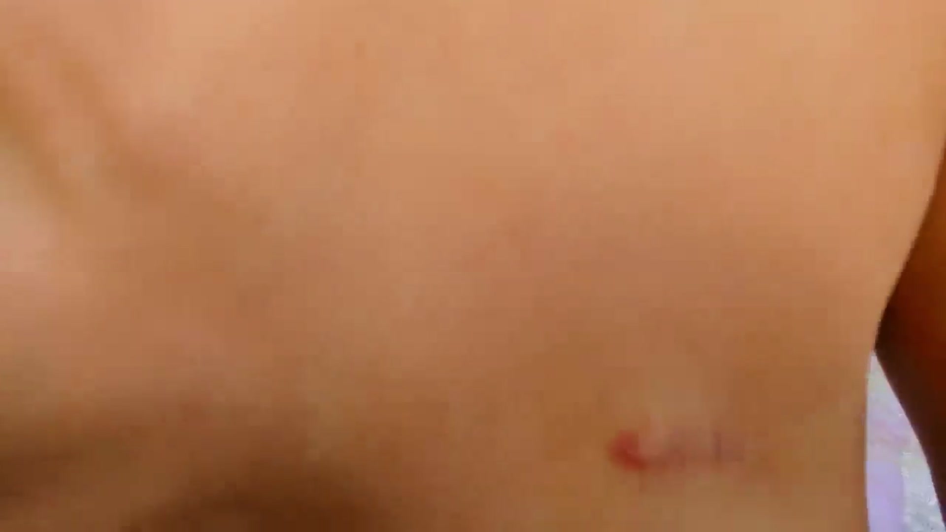 Gallery image thumbnail from Bell_kim's myfreecams stream on, 09/20/2024, 10:28 image 6 of 20
