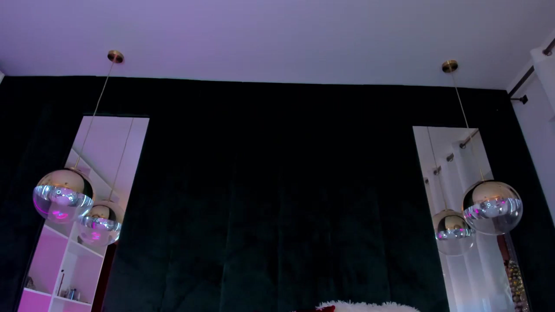 Gallery image thumbnail from Bell_kim's myfreecams stream on, 03/05/2025, 08:21 image 19 of 20