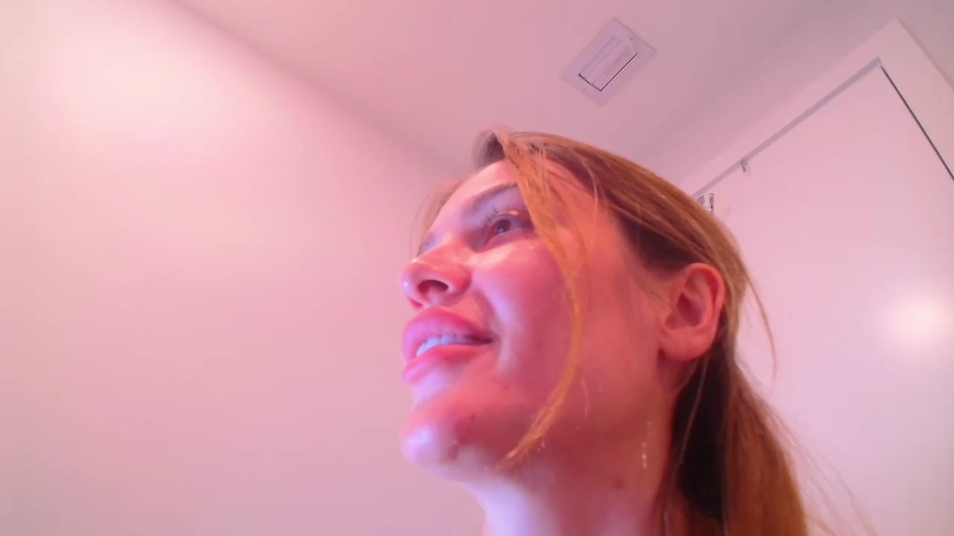 Gallery image thumbnail from Bell_kim's myfreecams stream on, 03/11/2026, 03:51 image 19 of 20