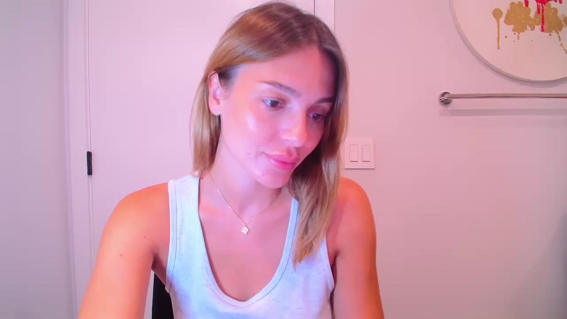 Gallery image thumbnail from Bell_kim's myfreecams stream on, 04/07/2026, 03:46 image 2 of 20