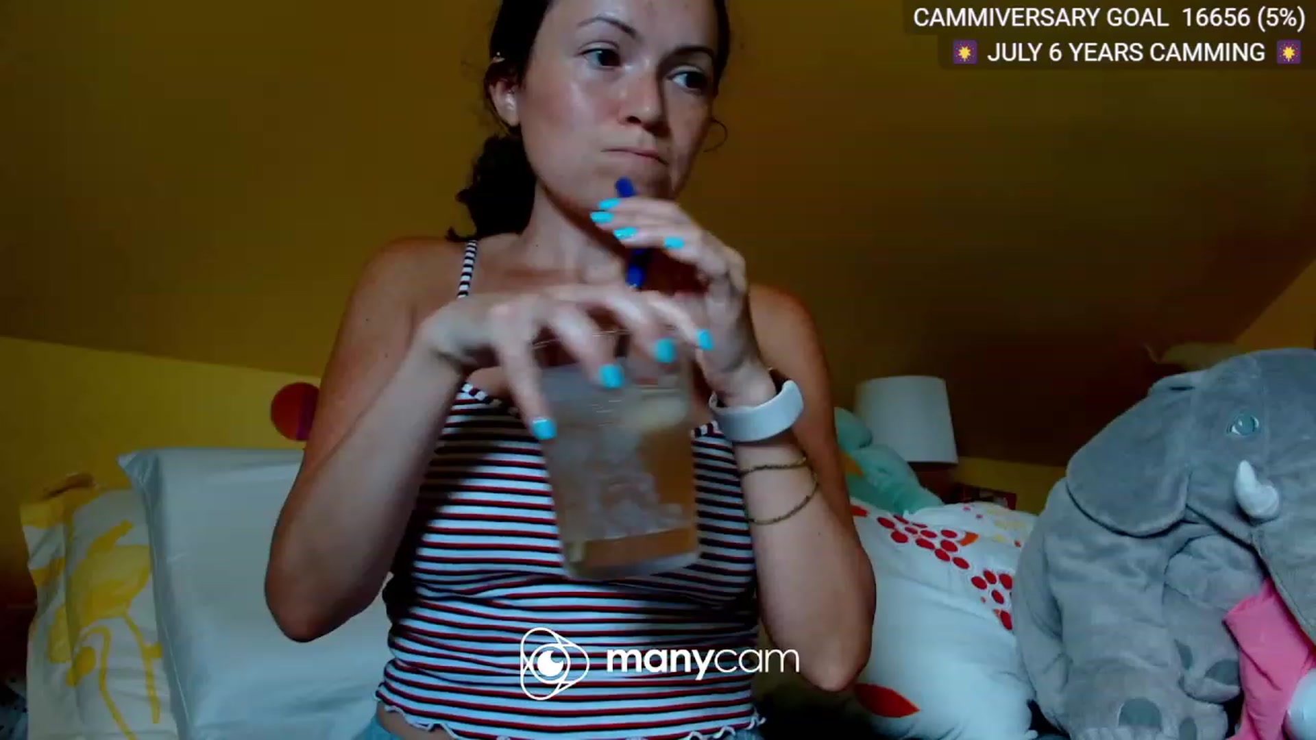 Gallery image thumbnail from Bella6Years's myfreecams stream on, 07/15/2023, 18:52 image 2 of 20