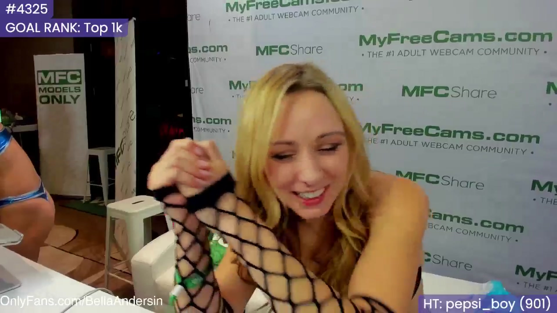 Gallery image thumbnail from BellaAndersin's myfreecams stream on, 01/23/2025, 01:37 image 16 of 20