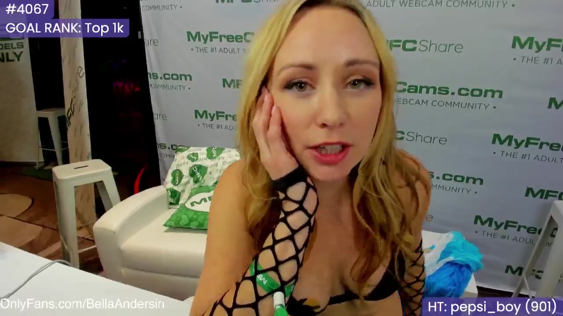 Gallery image thumbnail from BellaAndersin's myfreecams stream on, 01/23/2025, 01:37 image 18 of 20
