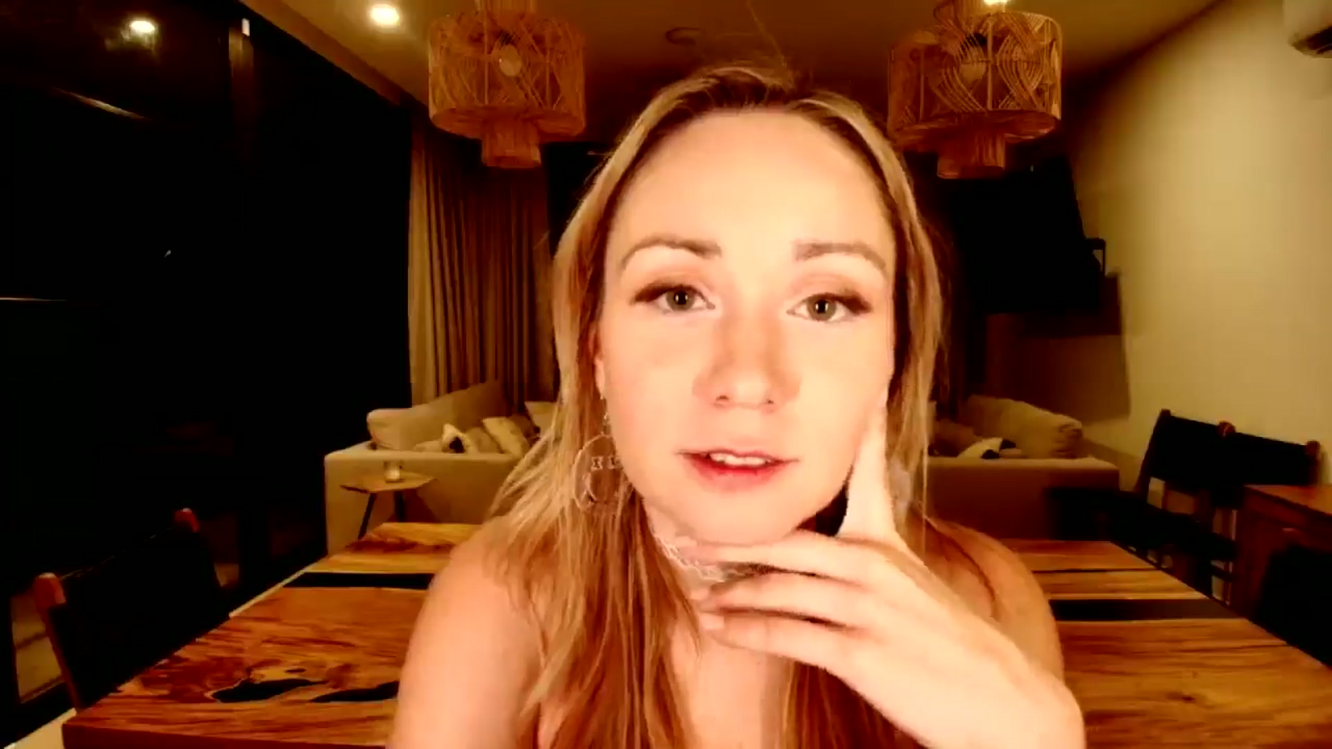 Gallery image thumbnail from BellaAndersin's myfreecams stream on, 05/16/2025, 07:00 image 2 of 20