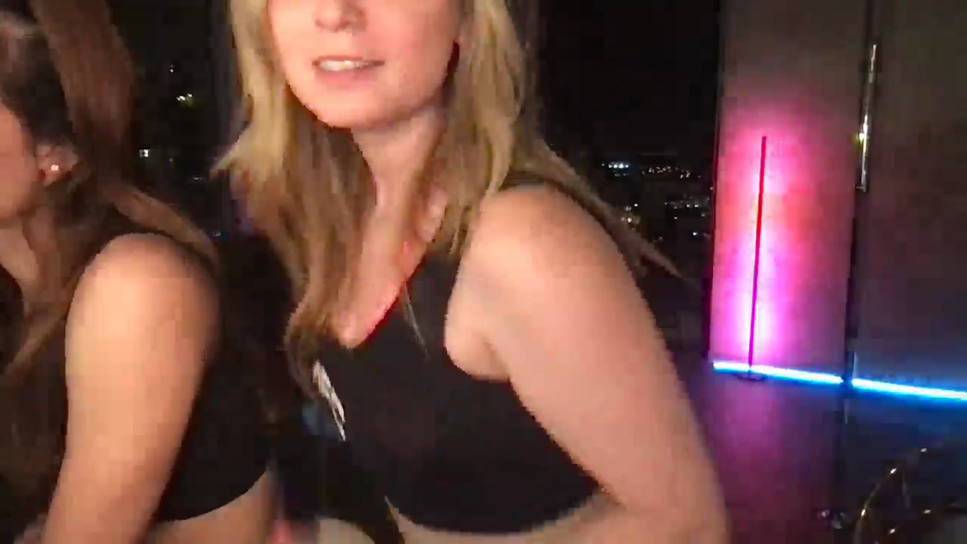 Gallery image thumbnail from BellaAndersin's myfreecams stream on, 06/07/2025, 01:11 image 19 of 20