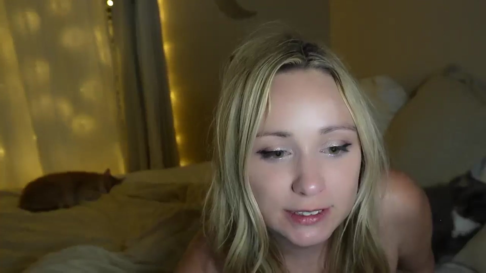 Gallery image thumbnail from BellaAndersin's myfreecams stream on, 07/31/2025, 06:27 image 13 of 20