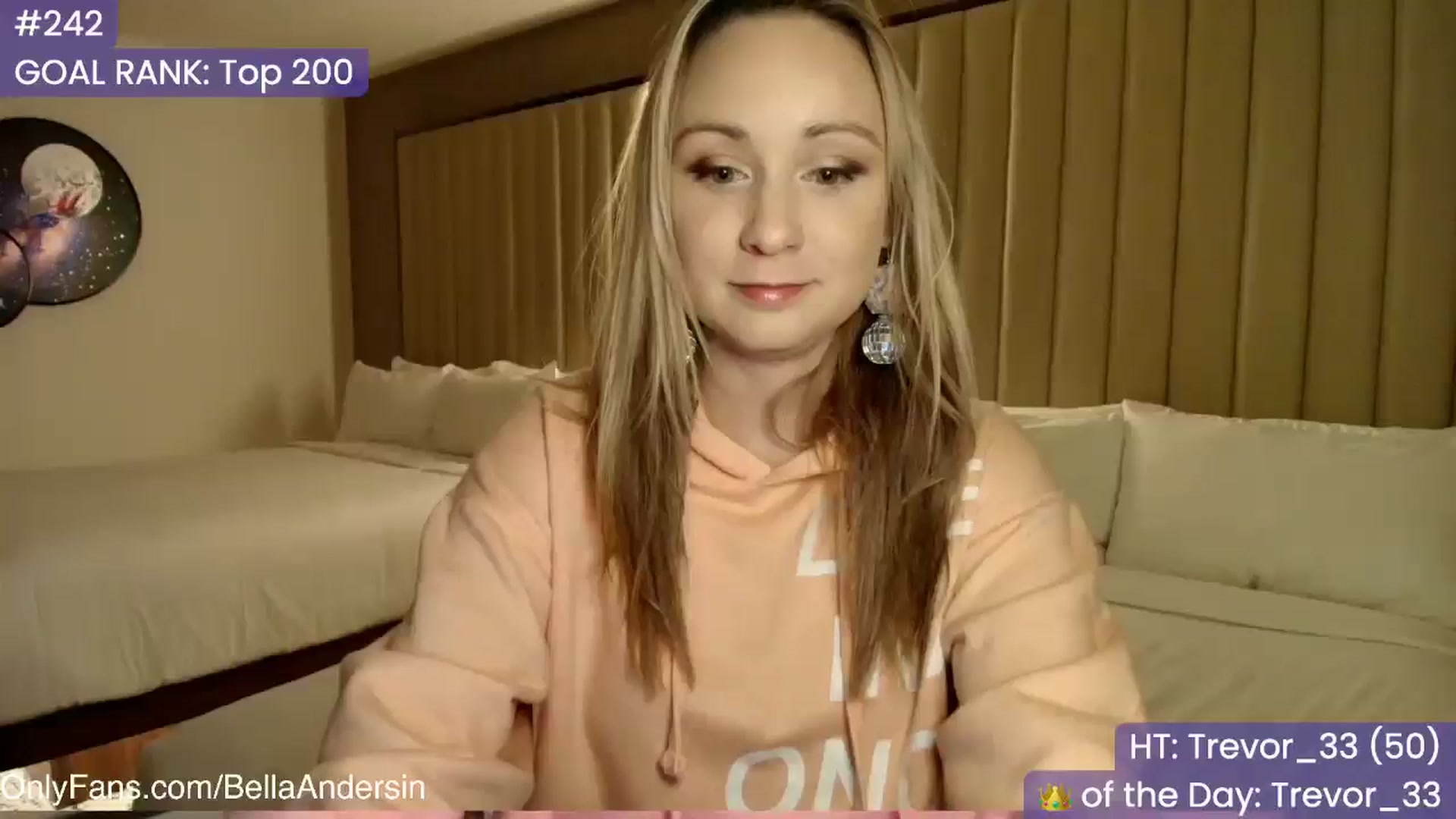 Gallery image thumbnail from BellaAndersin's myfreecams stream on, 10/06/2025, 08:34 image 1 of 20