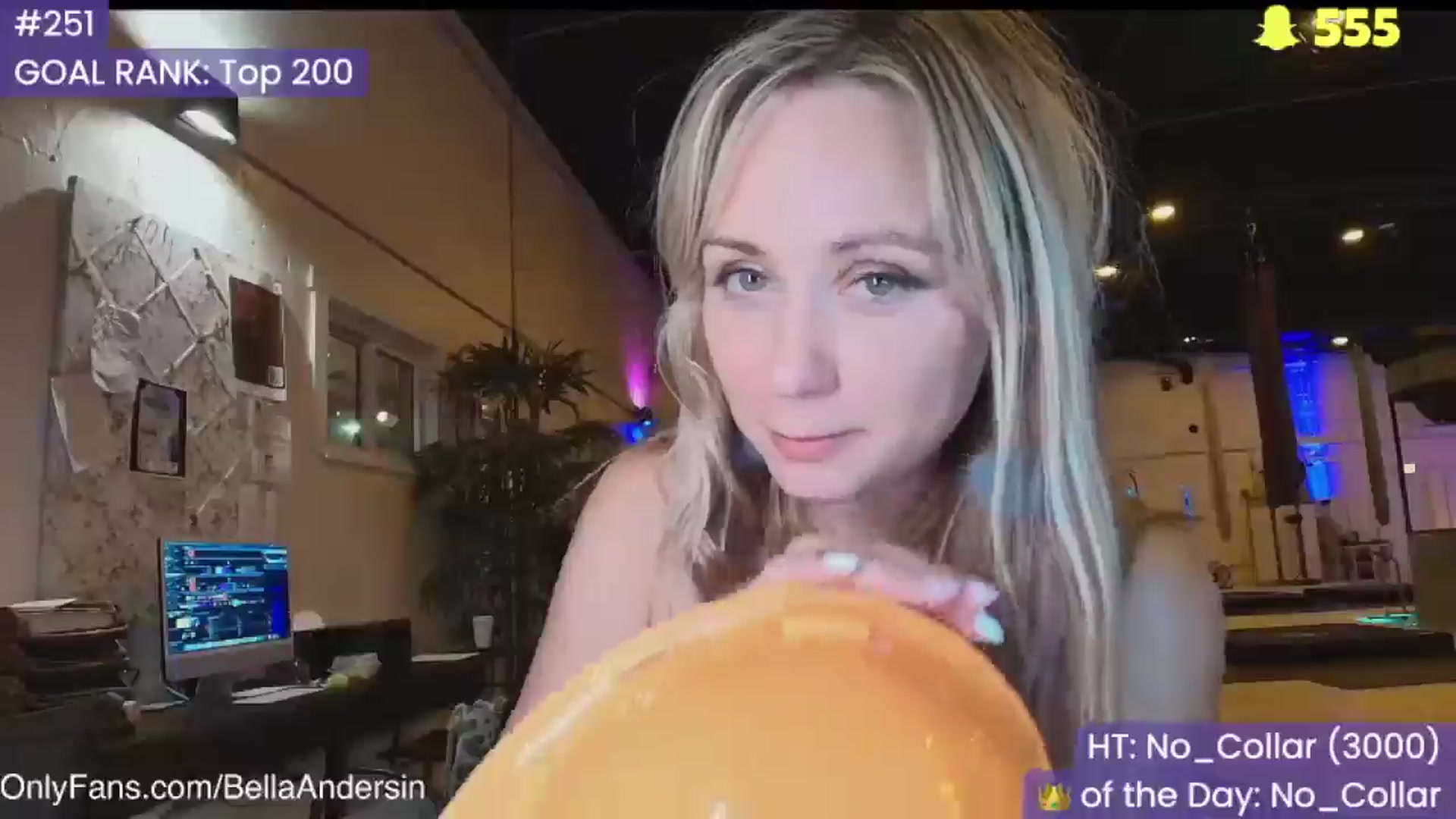 Gallery image thumbnail from BellaAndersin's myfreecams stream on, 10/31/2025, 05:18 image 5 of 20