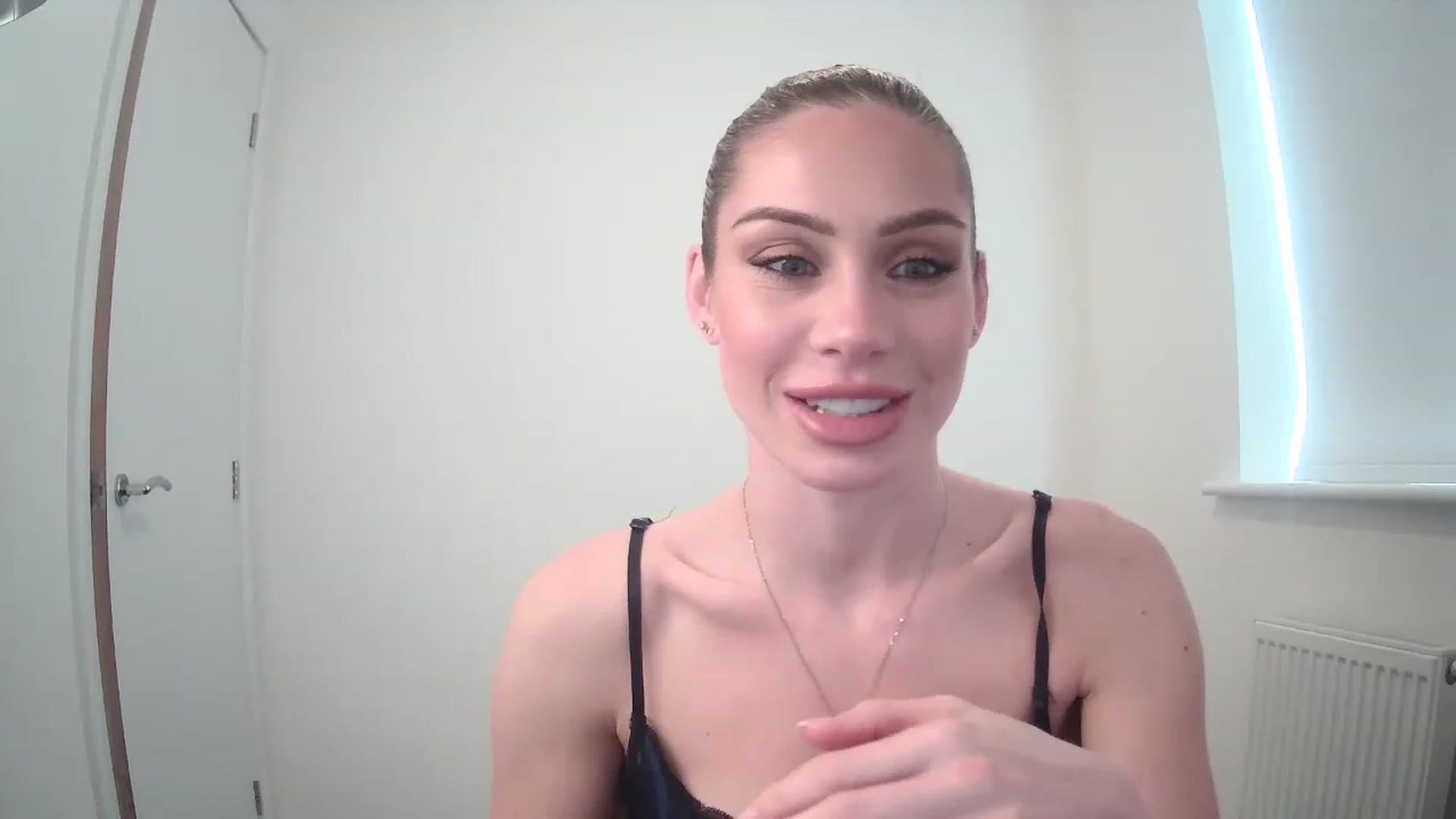 Gallery image thumbnail from BellaB_'s myfreecams stream on, 04/21/2023, 09:36 image 14 of 20