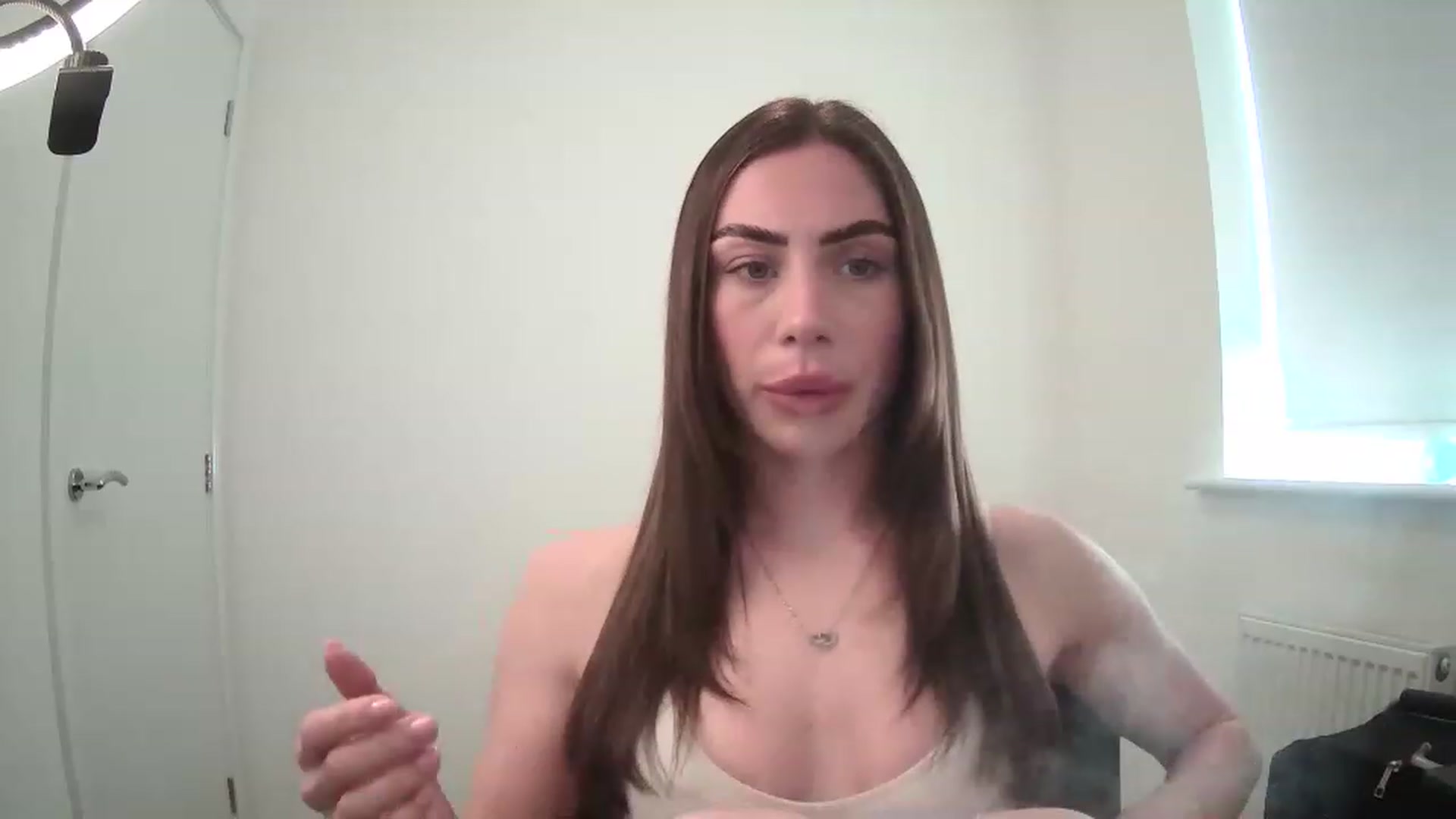 Gallery image thumbnail from BellaB_'s myfreecams stream on, 05/04/2023, 10:55 image 5 of 20