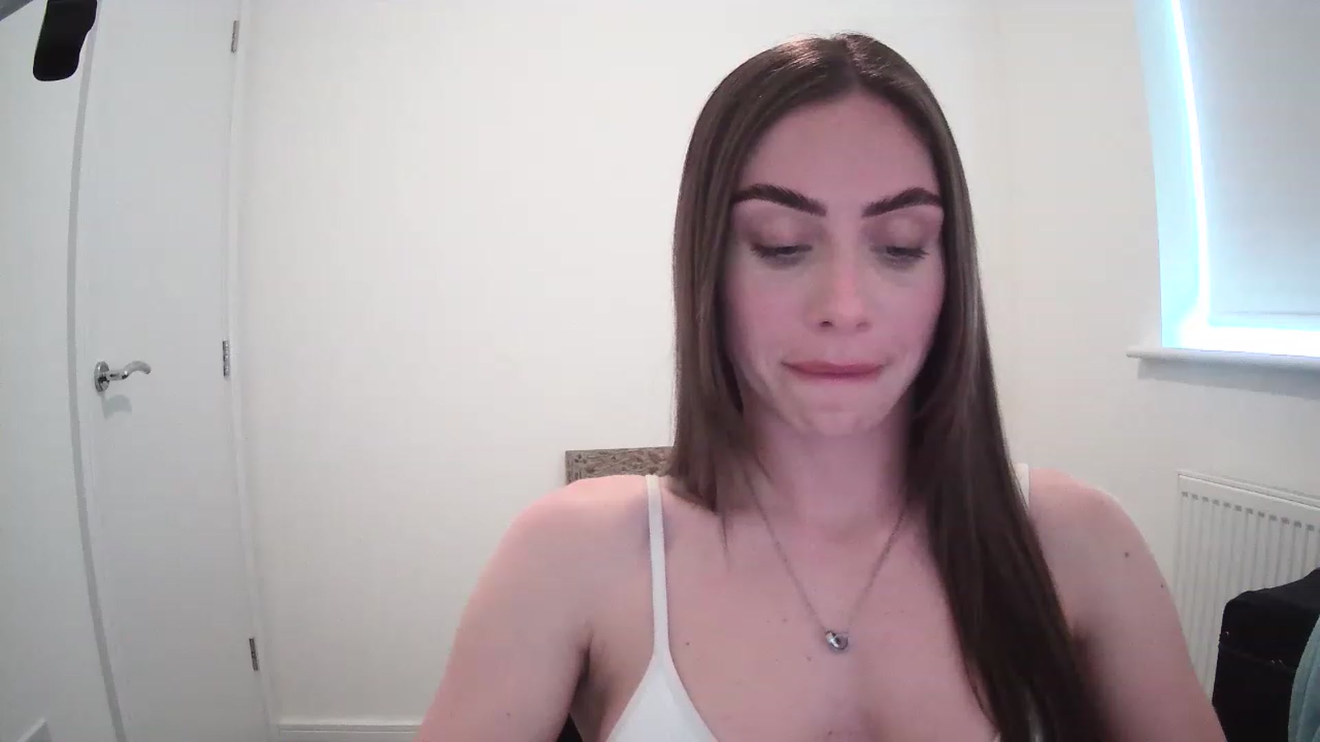 Gallery image thumbnail from BellaB_'s myfreecams stream on, 05/04/2023, 14:13 image 11 of 20