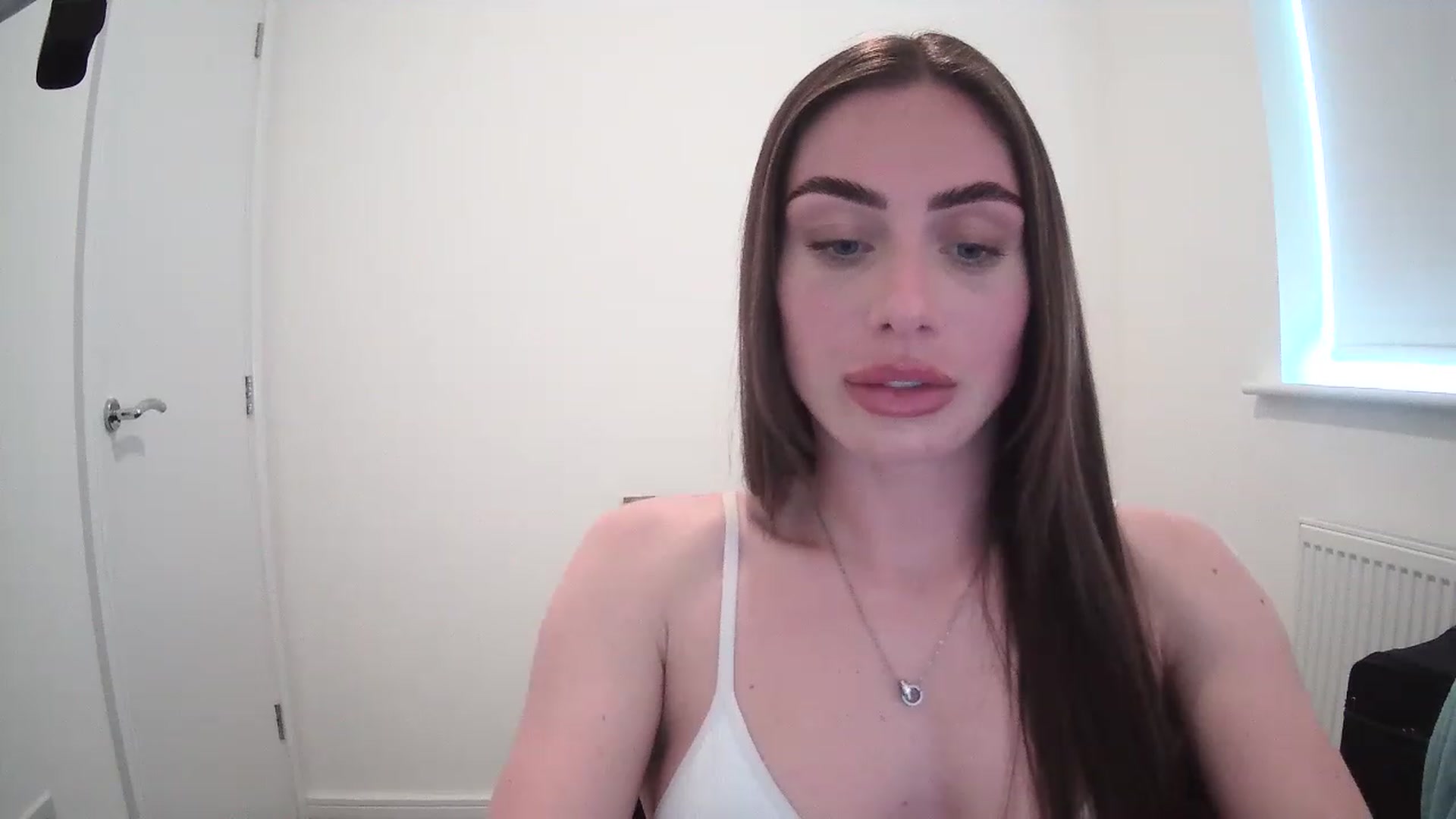 Gallery image thumbnail from BellaB_'s myfreecams stream on, 05/04/2023, 14:13 image 9 of 20