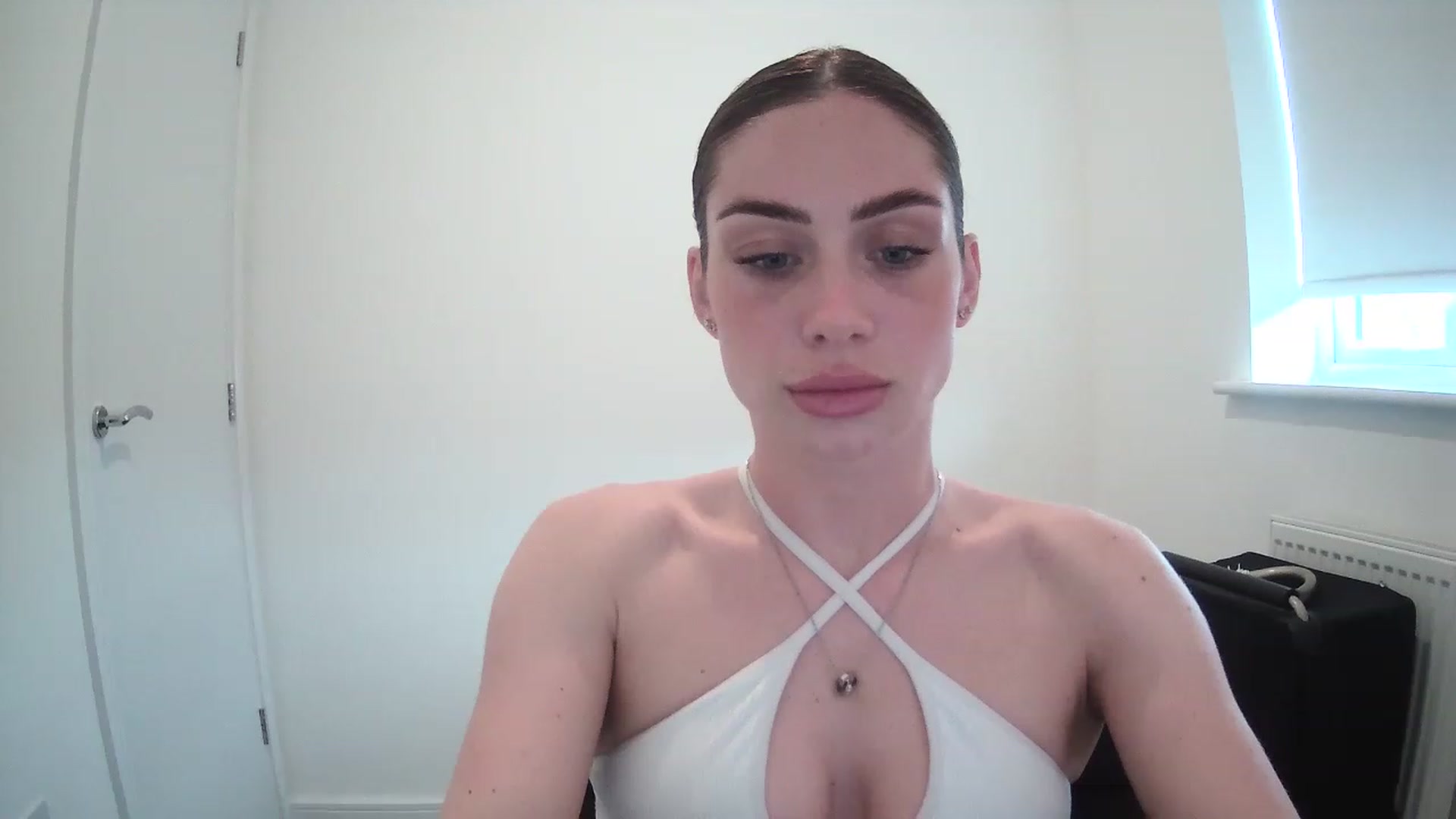 Gallery image thumbnail from BellaB_'s myfreecams stream on, 05/05/2023, 14:49 image 12 of 20
