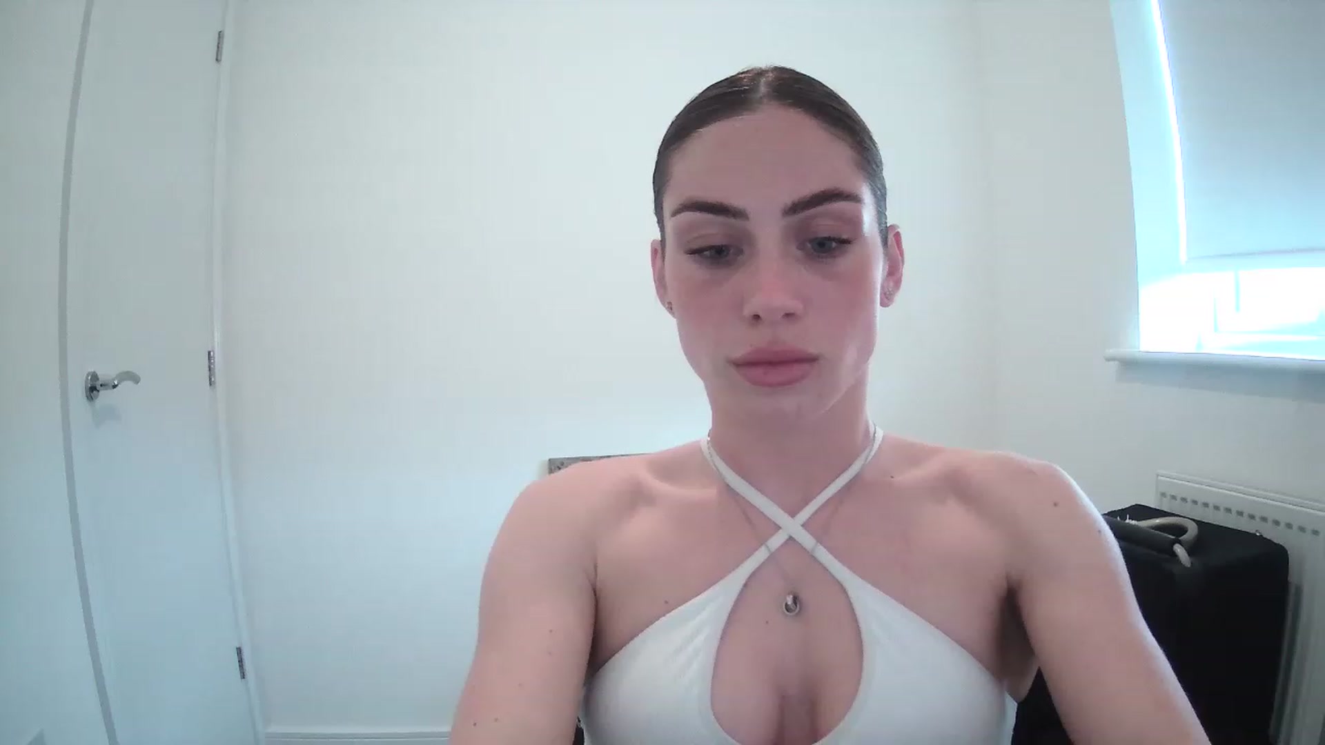 Gallery image thumbnail from BellaB_'s myfreecams stream on, 05/05/2023, 15:25 image 3 of 20