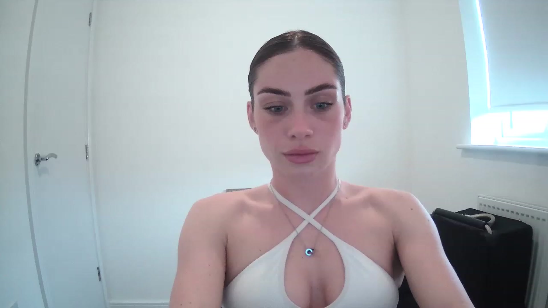 Gallery image thumbnail from BellaB_'s myfreecams stream on, 05/05/2023, 15:25 image 17 of 20