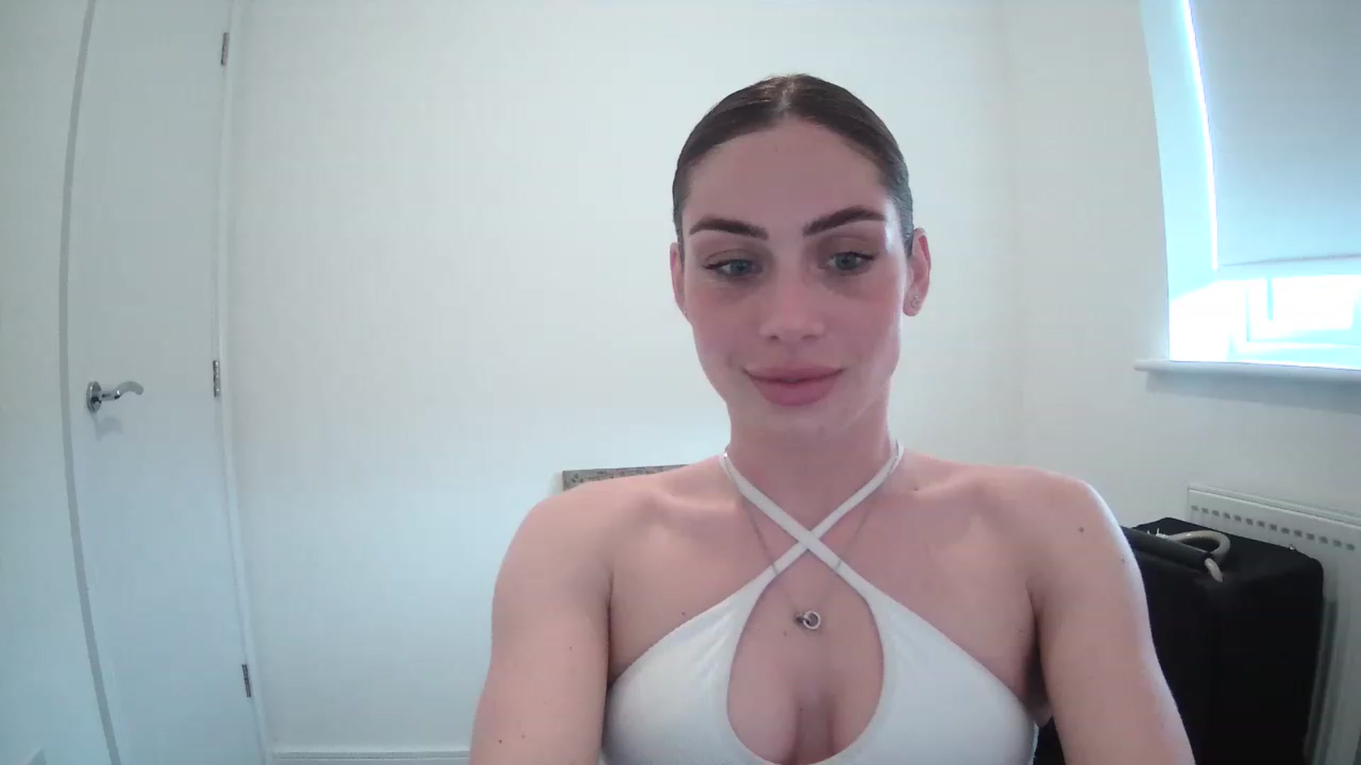 Gallery image thumbnail from BellaB_'s myfreecams stream on, 05/05/2023, 15:25 image 19 of 20