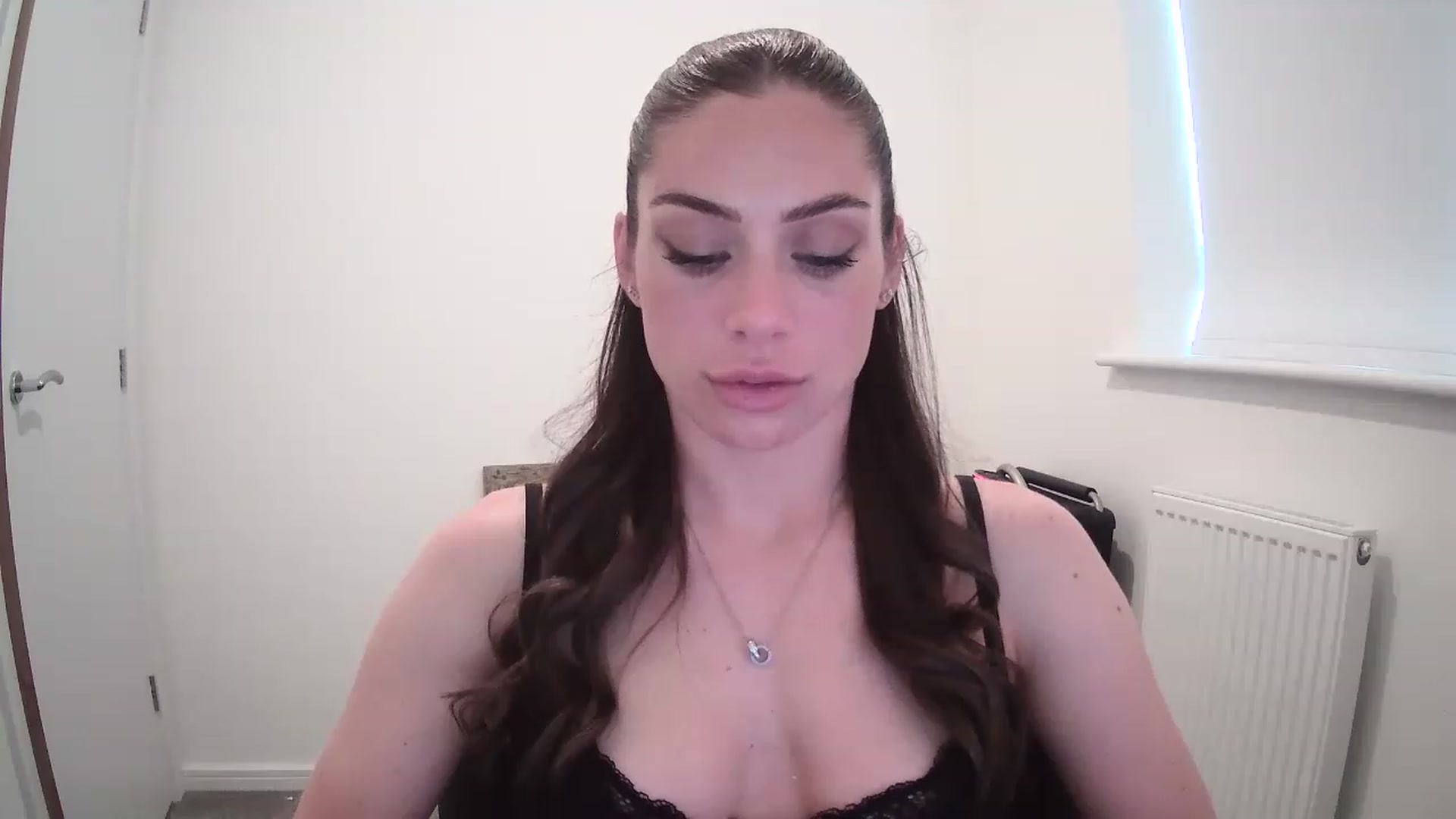 Gallery image thumbnail from BellaB_'s myfreecams stream on, 05/10/2023, 10:52 image 20 of 20