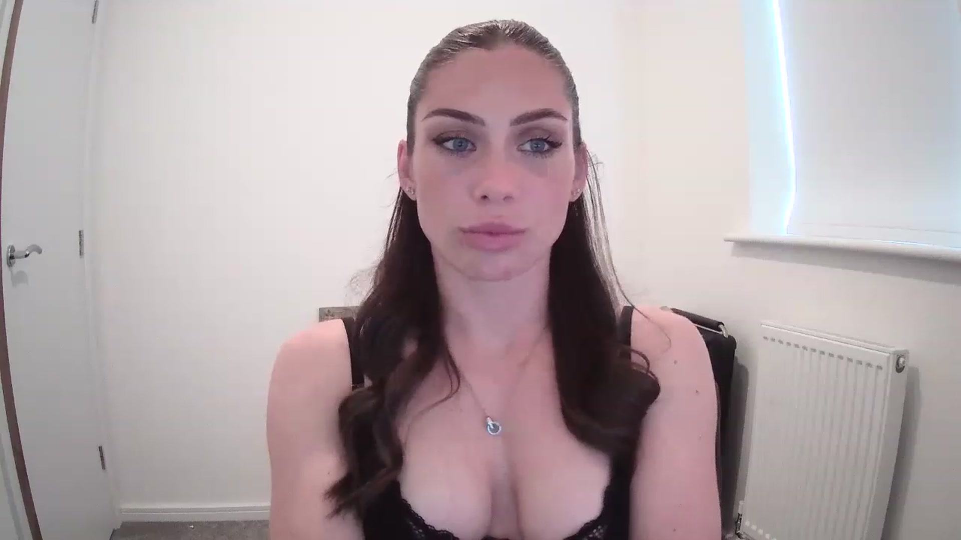 Gallery image thumbnail from BellaB_'s myfreecams stream on, 05/10/2023, 10:52 image 13 of 20