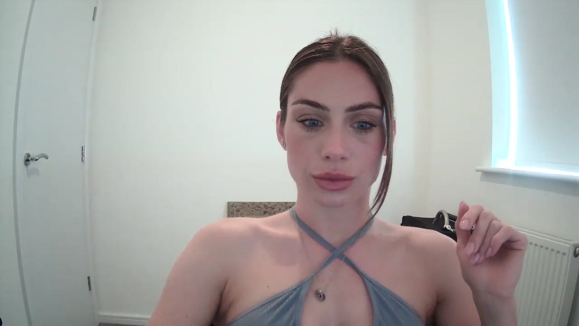 Gallery image thumbnail from BellaB_'s myfreecams stream on, 05/12/2023, 11:02 image 19 of 20