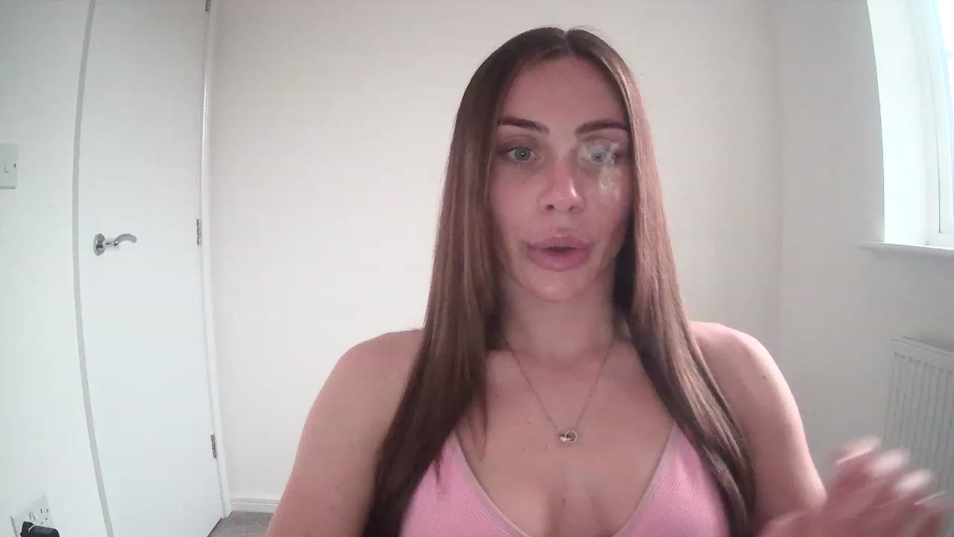 Gallery image thumbnail from BellaB_'s myfreecams stream on, 05/14/2023, 19:34 image 3 of 20
