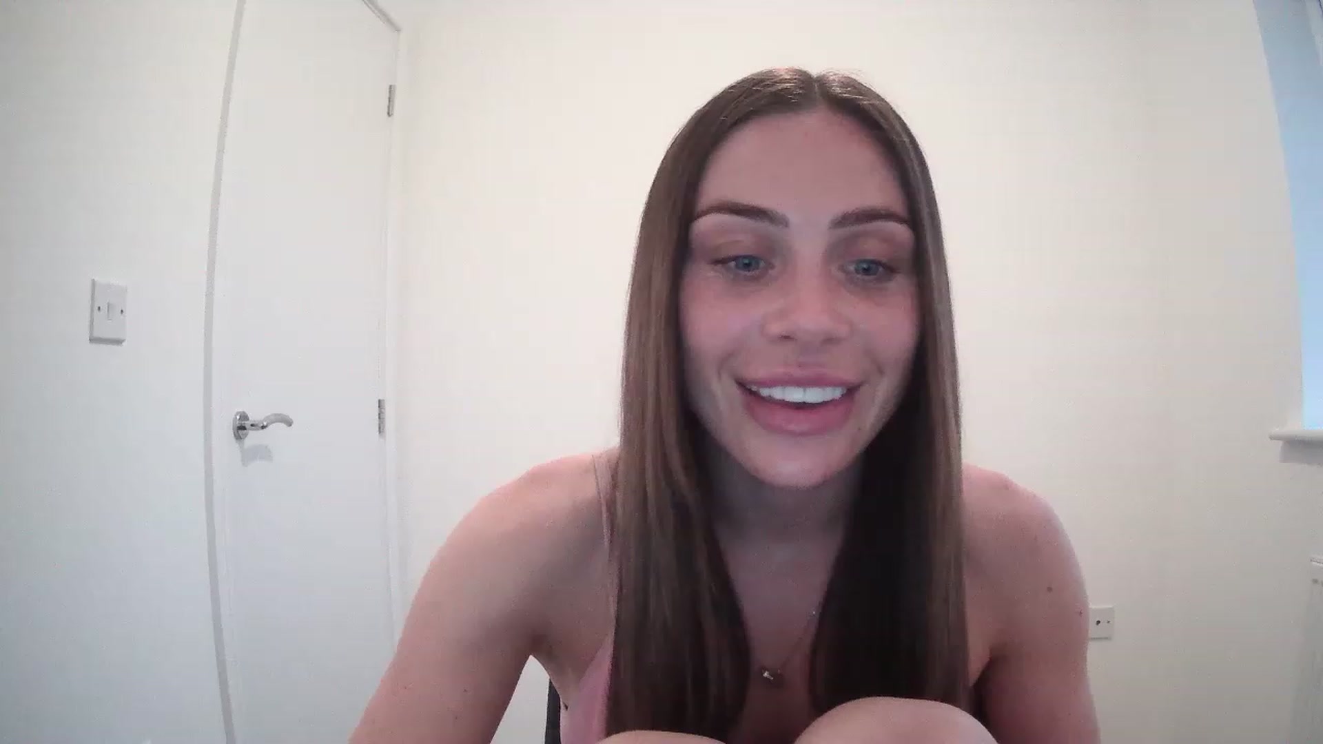 Gallery image thumbnail from BellaB_'s myfreecams stream on, 05/14/2023, 19:34 image 17 of 20