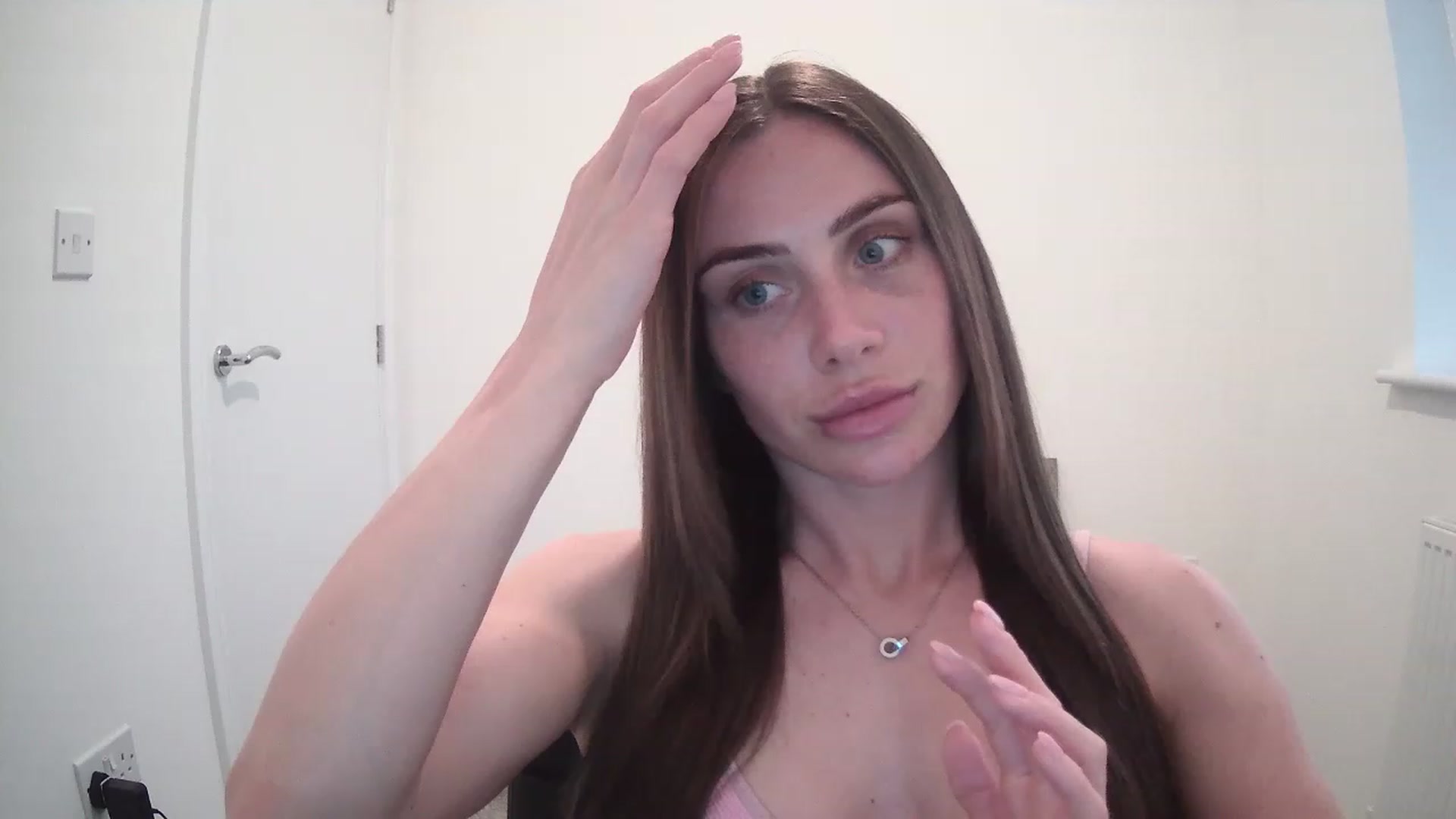 Gallery image thumbnail from BellaB_'s myfreecams stream on, 05/14/2023, 19:34 image 11 of 20