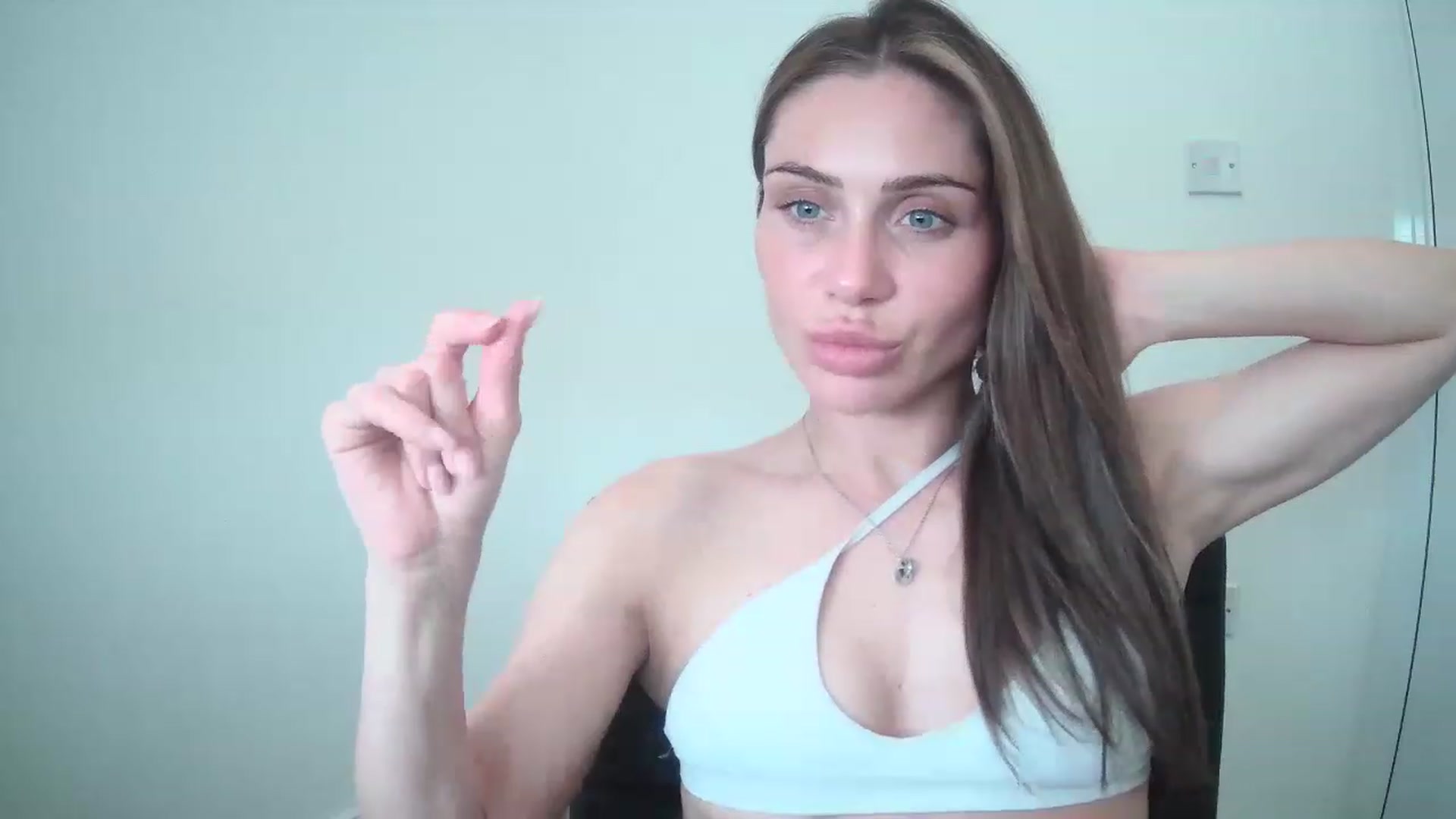 Gallery image thumbnail from BellaB_'s myfreecams stream on, 05/23/2023, 11:48 image 20 of 20