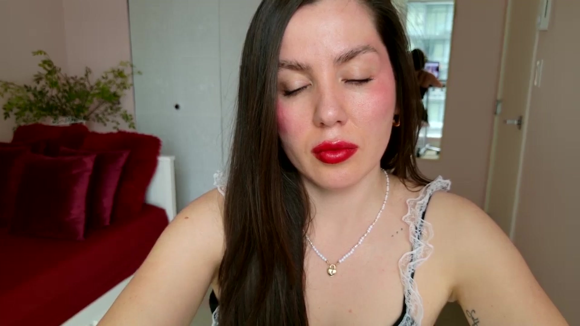 Gallery image thumbnail from BellaBaxter's myfreecams stream on, 06/16/2024, 21:19 image 10 of 20