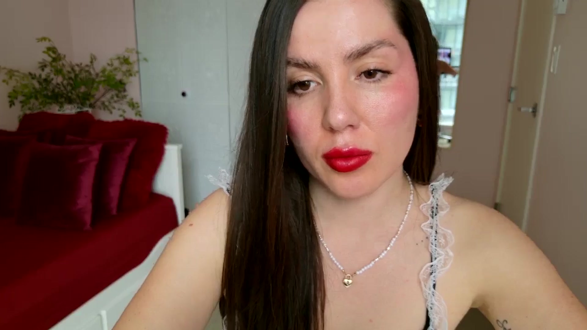 Gallery image thumbnail from BellaBaxter's myfreecams stream on, 06/16/2024, 21:19 image 15 of 20