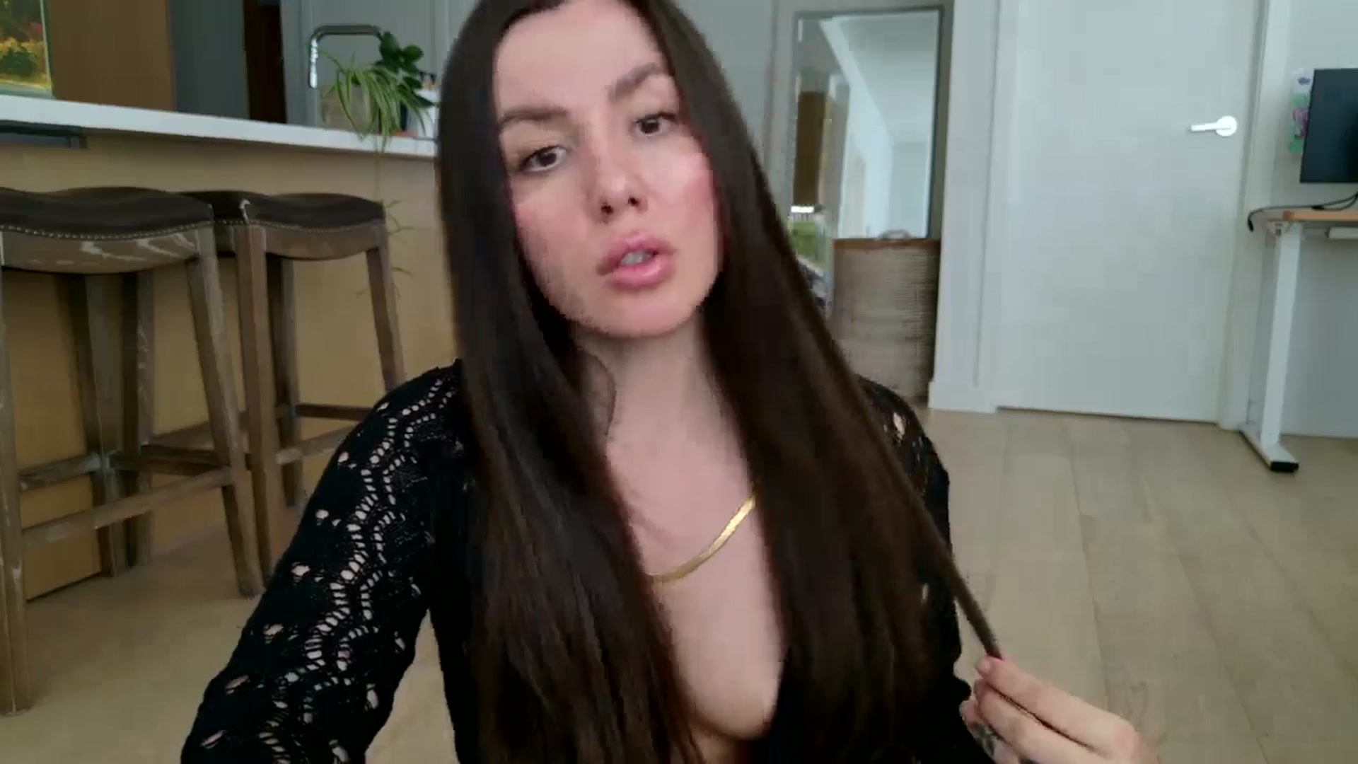 Gallery image thumbnail from BellaBaxter's myfreecams stream on, 07/10/2024, 23:22 image 3 of 20