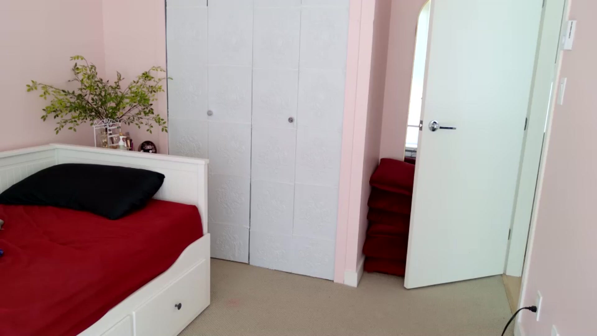 Gallery image thumbnail from BellaBaxter's myfreecams stream on, 07/10/2024, 23:45 image 16 of 20