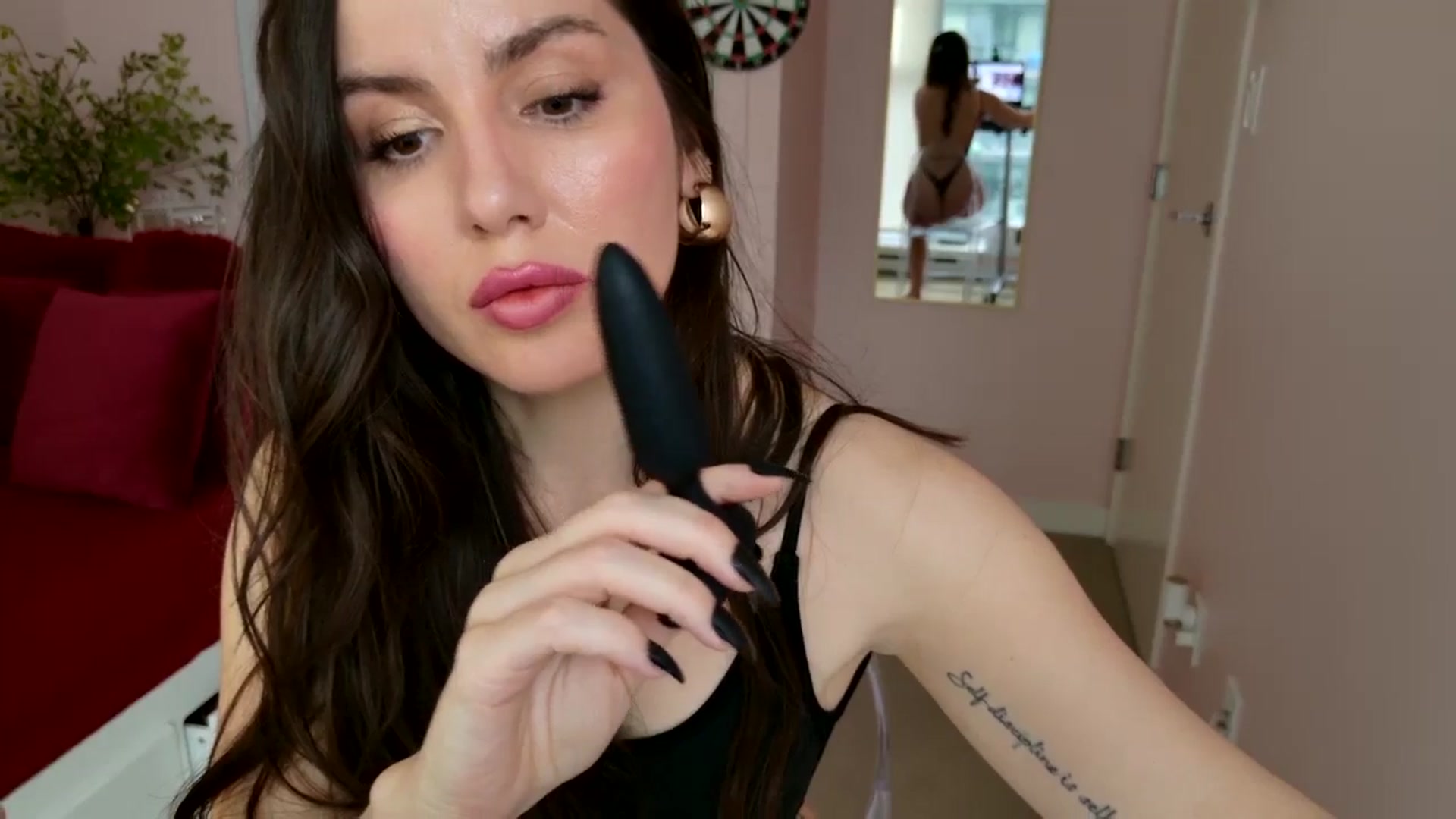 Gallery image thumbnail from BellaBaxter's myfreecams stream on, 03/10/2025, 24:01 image 16 of 20