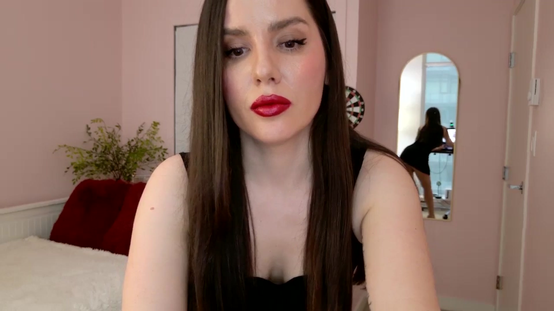 Gallery image thumbnail from BellaBaxter's myfreecams stream on, 03/24/2025, 24:49 image 20 of 20