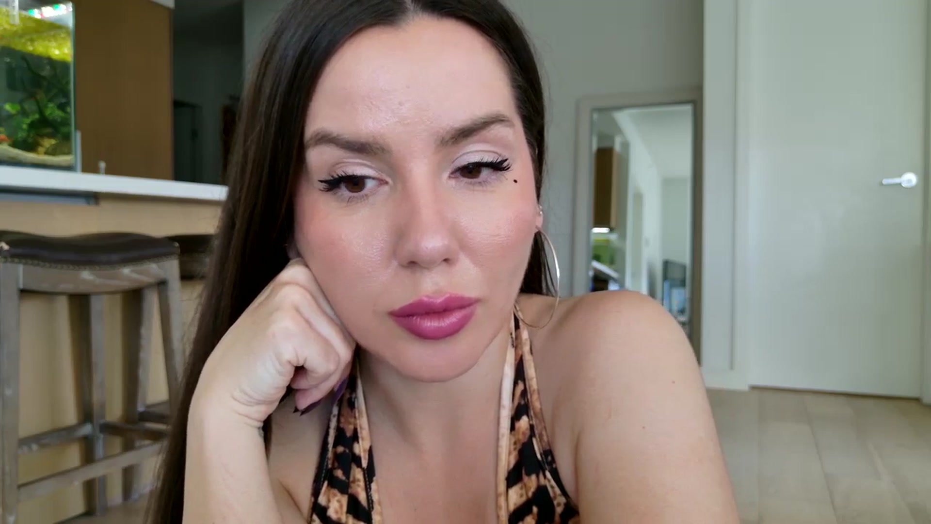 Gallery image thumbnail from BellaBaxter's myfreecams stream on, 05/21/2025, 24:58 image 19 of 20