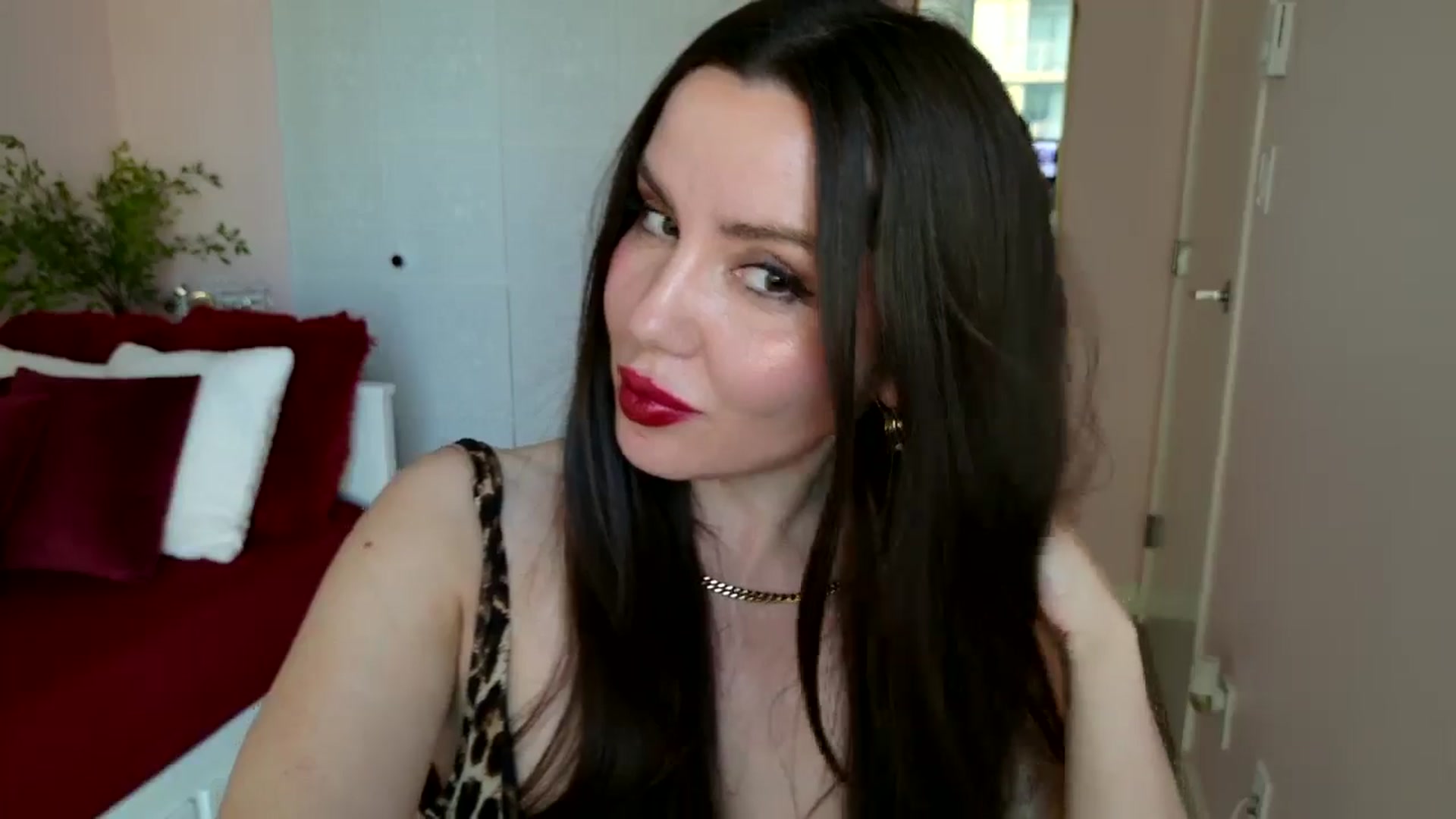Gallery image thumbnail from BellaBaxter's myfreecams stream on, 06/02/2025, 03:38 image 18 of 20