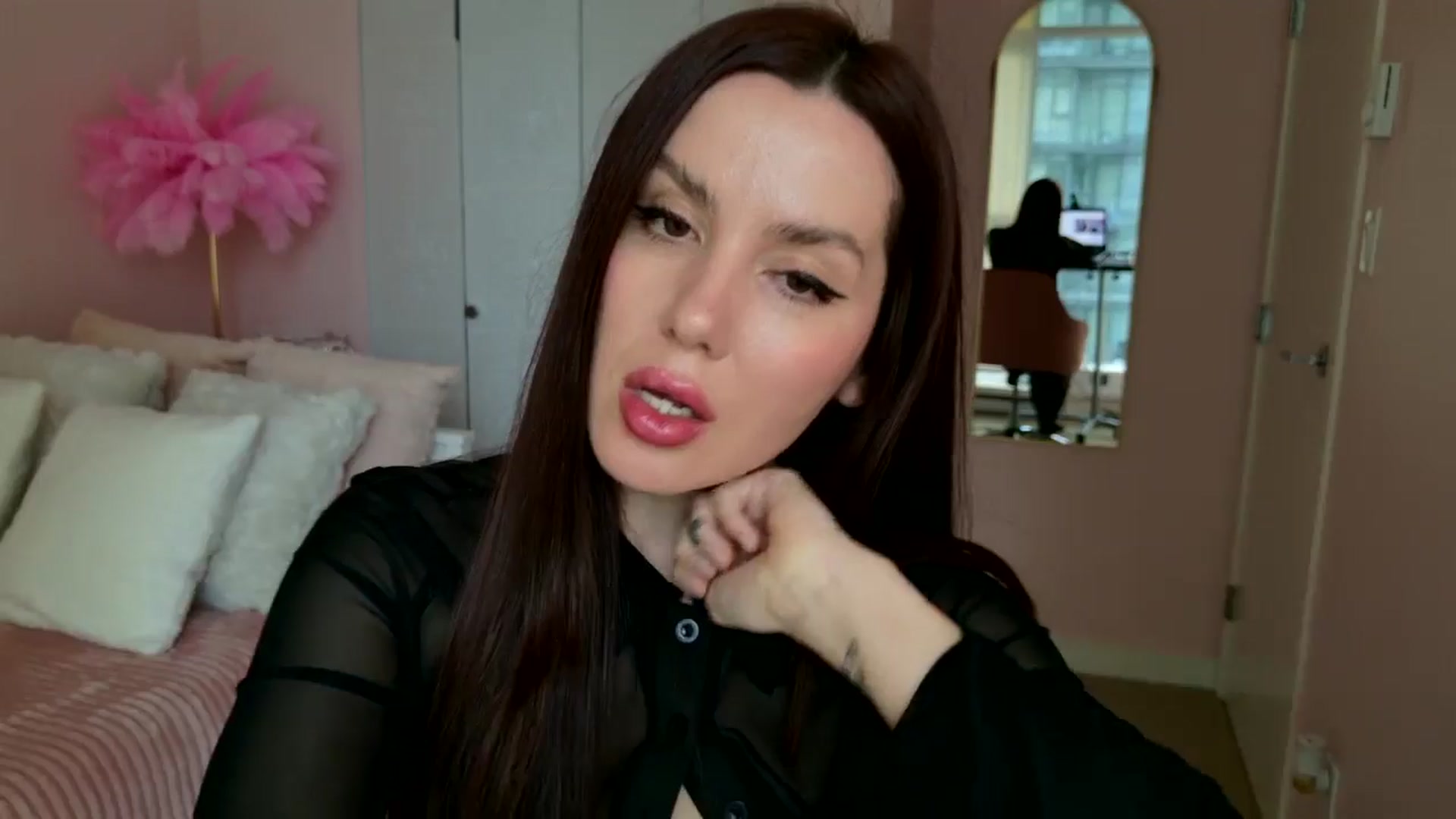 Gallery image thumbnail from BellaBaxter's myfreecams stream on, 10/17/2025, 24:08 image 17 of 20