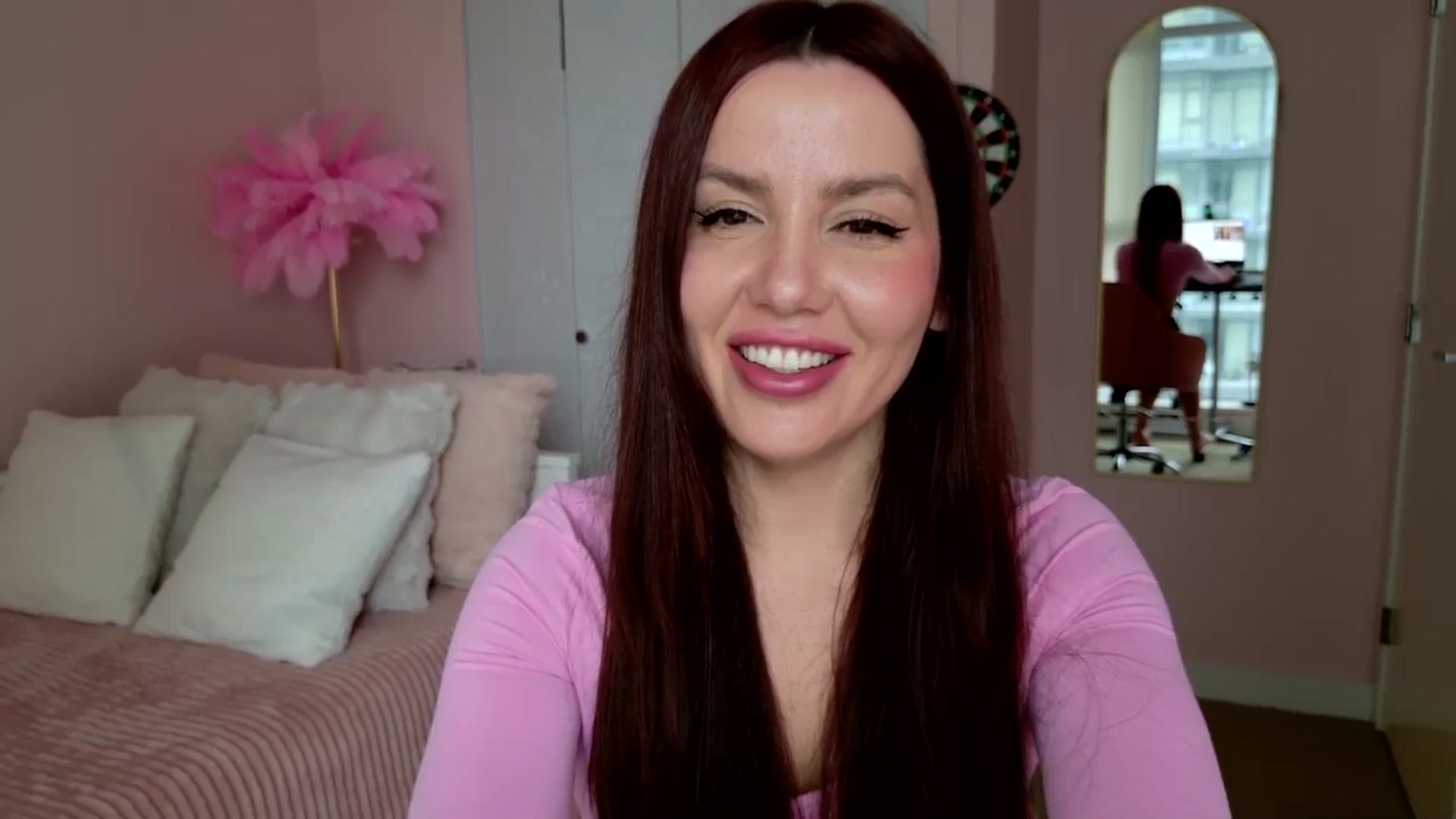 Gallery image thumbnail from BellaBaxter's myfreecams stream on, 12/09/2025, 22:09 image 19 of 20
