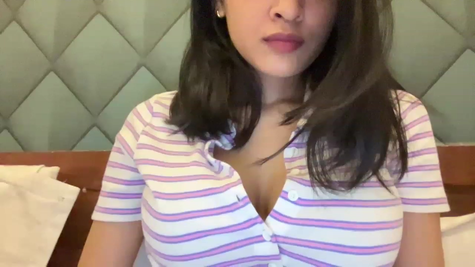 Gallery image thumbnail from BellaChill's myfreecams stream on, 06/18/2023, 23:33 image 8 of 20