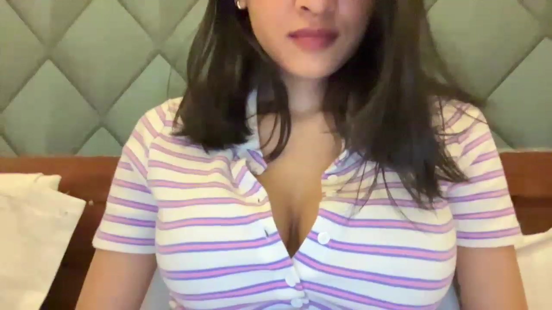 Gallery image thumbnail from BellaChill's myfreecams stream on, 06/18/2023, 23:33 image 12 of 20