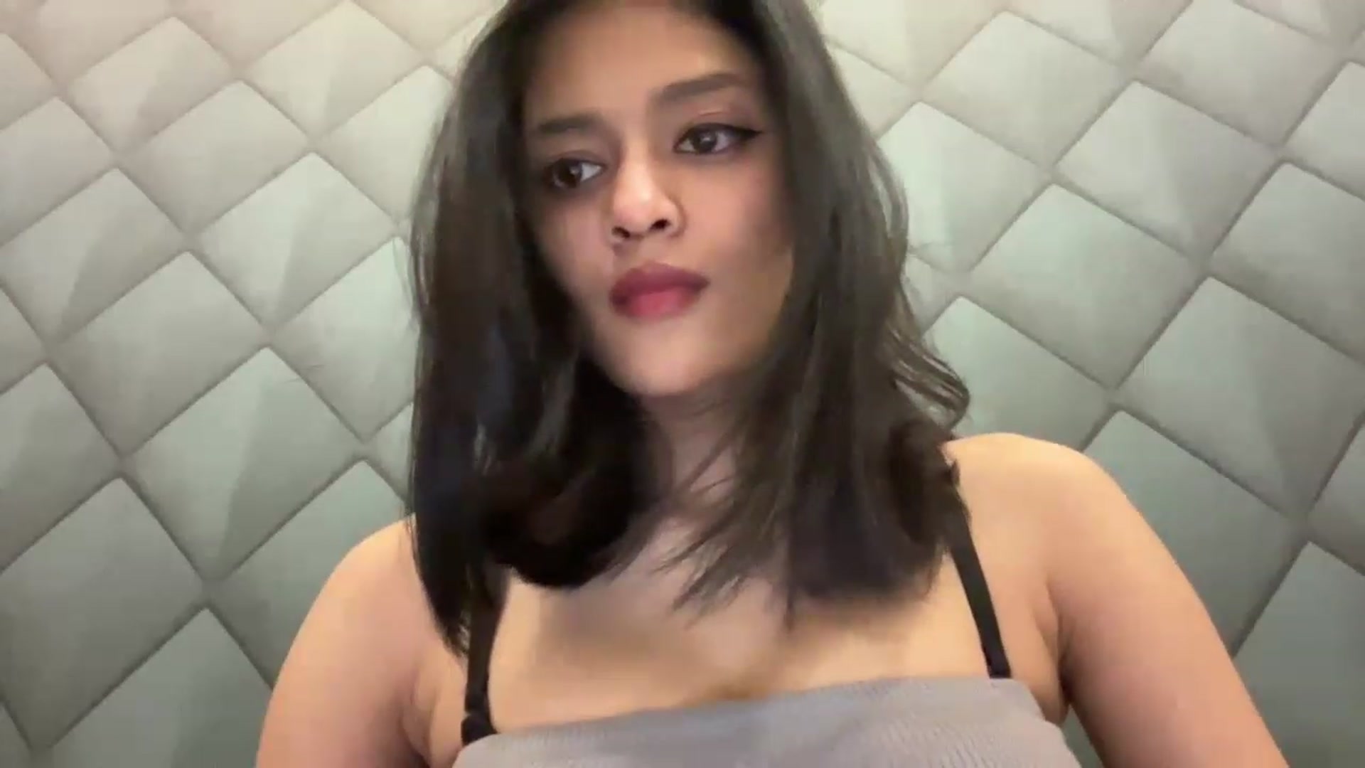 Gallery image thumbnail from BellaChill's myfreecams stream on, 06/19/2023, 22:22 image 10 of 20