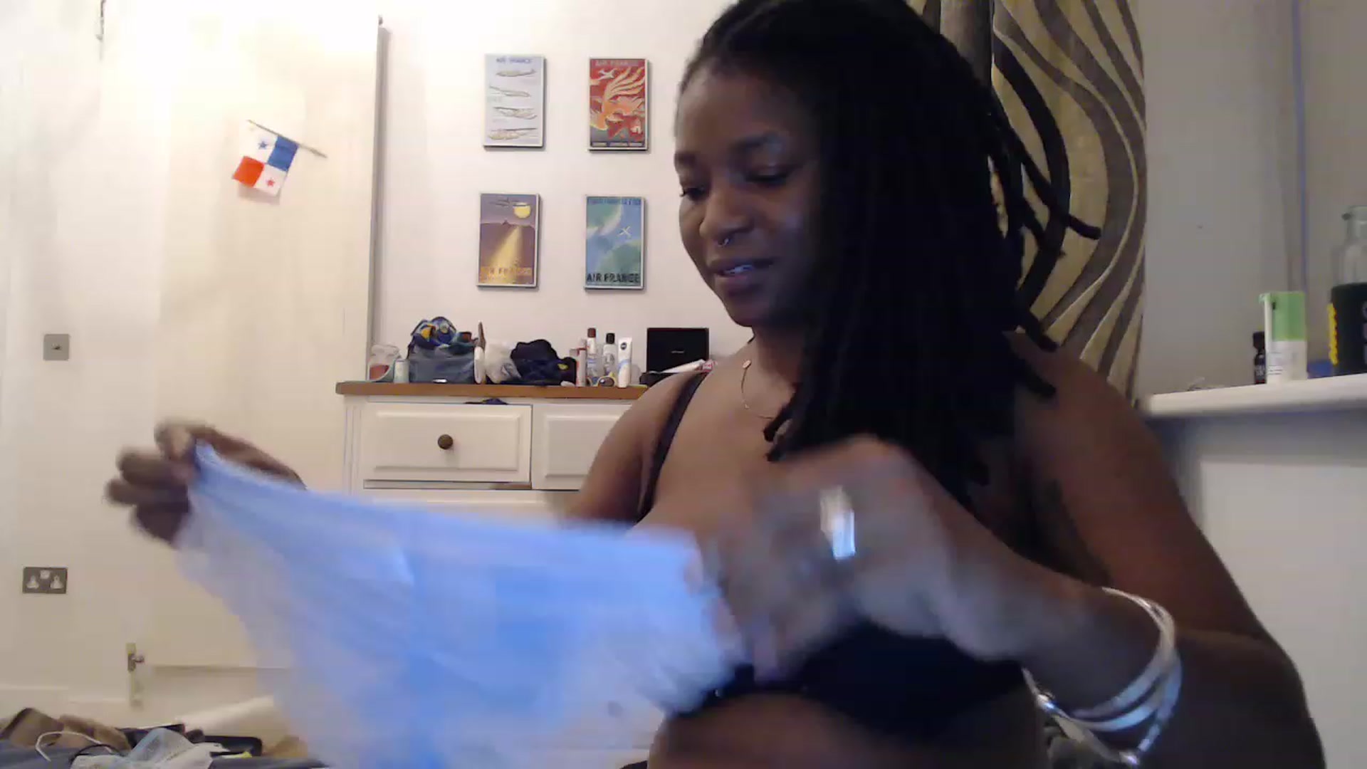 Gallery image thumbnail from BellaCruz's myfreecams stream on, 11/14/2022, 17:25 image 2 of 20