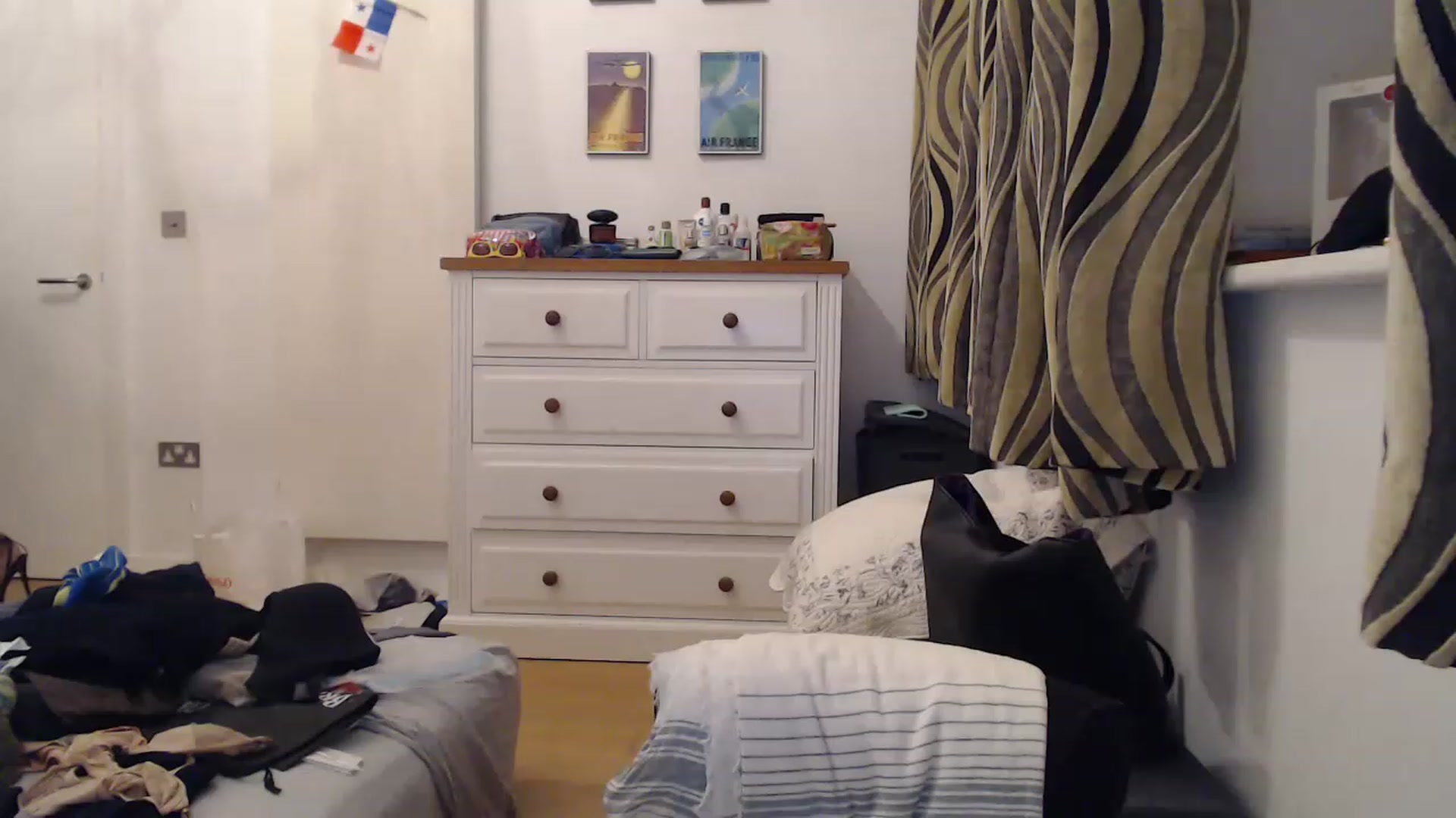 Gallery image thumbnail from BellaCruz's myfreecams stream on, 11/14/2022, 20:00 image 13 of 20