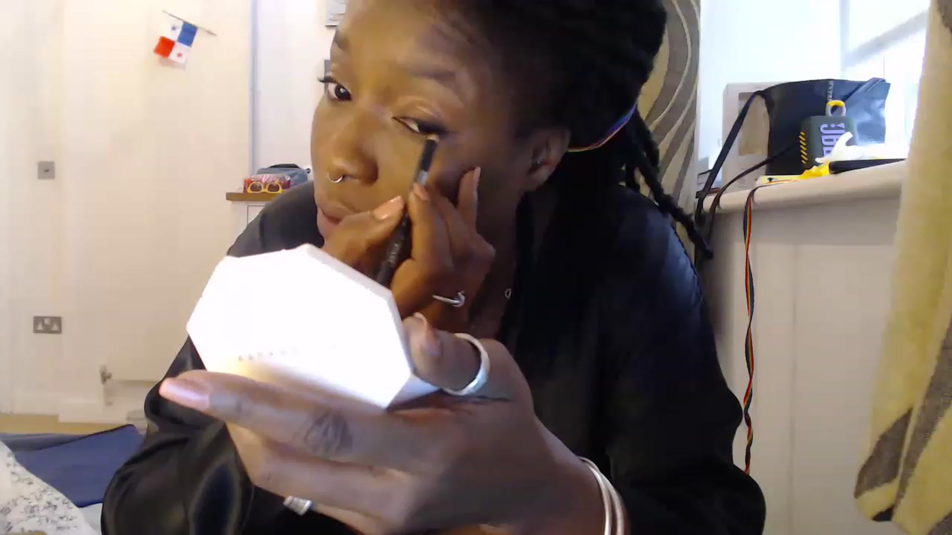 Gallery image thumbnail from BellaCruz's myfreecams stream on, 11/15/2022, 13:11 image 16 of 20
