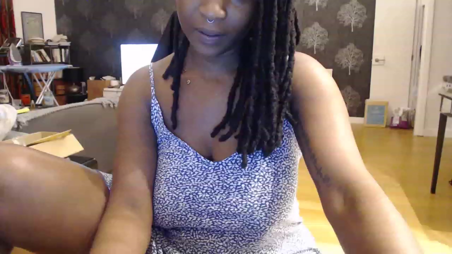 Gallery image thumbnail from BellaCruz's myfreecams stream on, 11/22/2022, 20:25 image 12 of 20