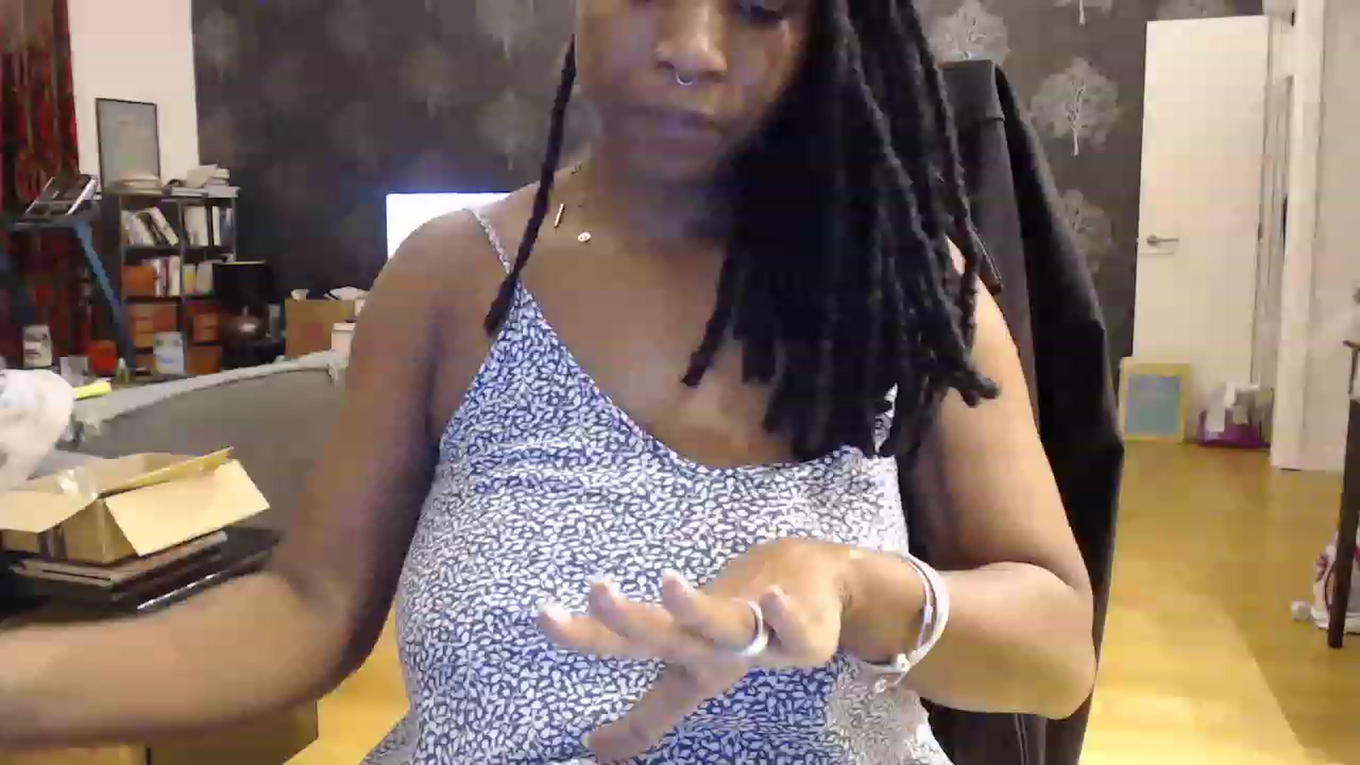 Gallery image thumbnail from BellaCruz's myfreecams stream on, 11/22/2022, 20:25 image 19 of 20